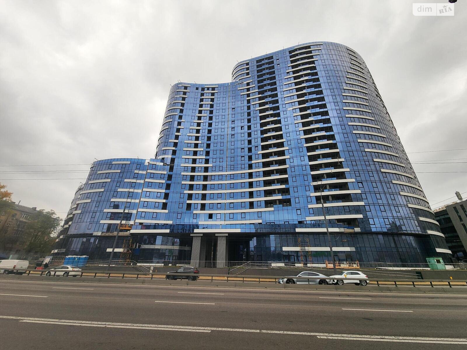 Продажа трехкомнатной квартиры в Киеве, на бул. Николая Михновского 13А, фото 1 Продажа трехкомнатной квартиры в Киеве, на бул. Николая Михновского 13А, фото 1