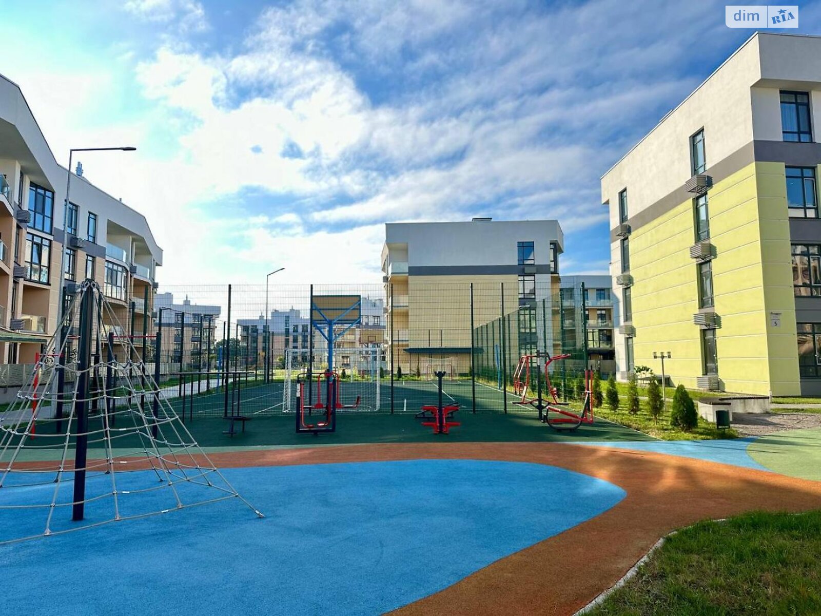 Продаж трикімнатної квартири в Києві, на вул. Дубищанська 3, фото 1 Продаж трикімнатної квартири в Києві, на вул. Дубищанська 3, фото 1