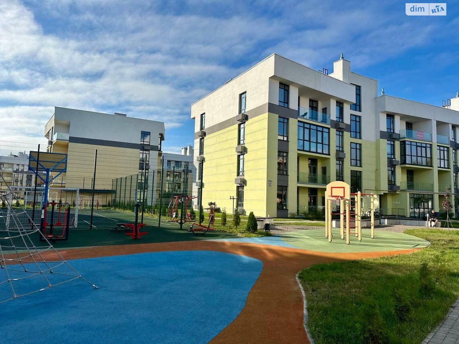 Продажа трехкомнатной квартиры в Киеве, на ул. Дубищанская 10, фото 1 Продажа трехкомнатной квартиры в Киеве, на ул. Дубищанская 10, фото 1