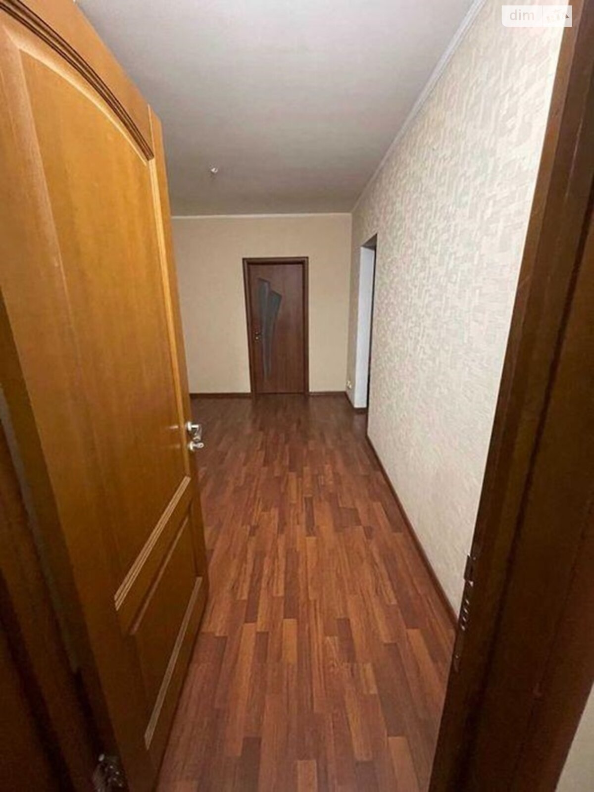 Продаж трикімнатної квартири в Києві, на вул. Алма-Атинська 39Е, район ДВРЗ фото 1 Продаж трикімнатної квартири в Києві, на вул. Алма-Атинська 39Е, район ДВРЗ фото 1