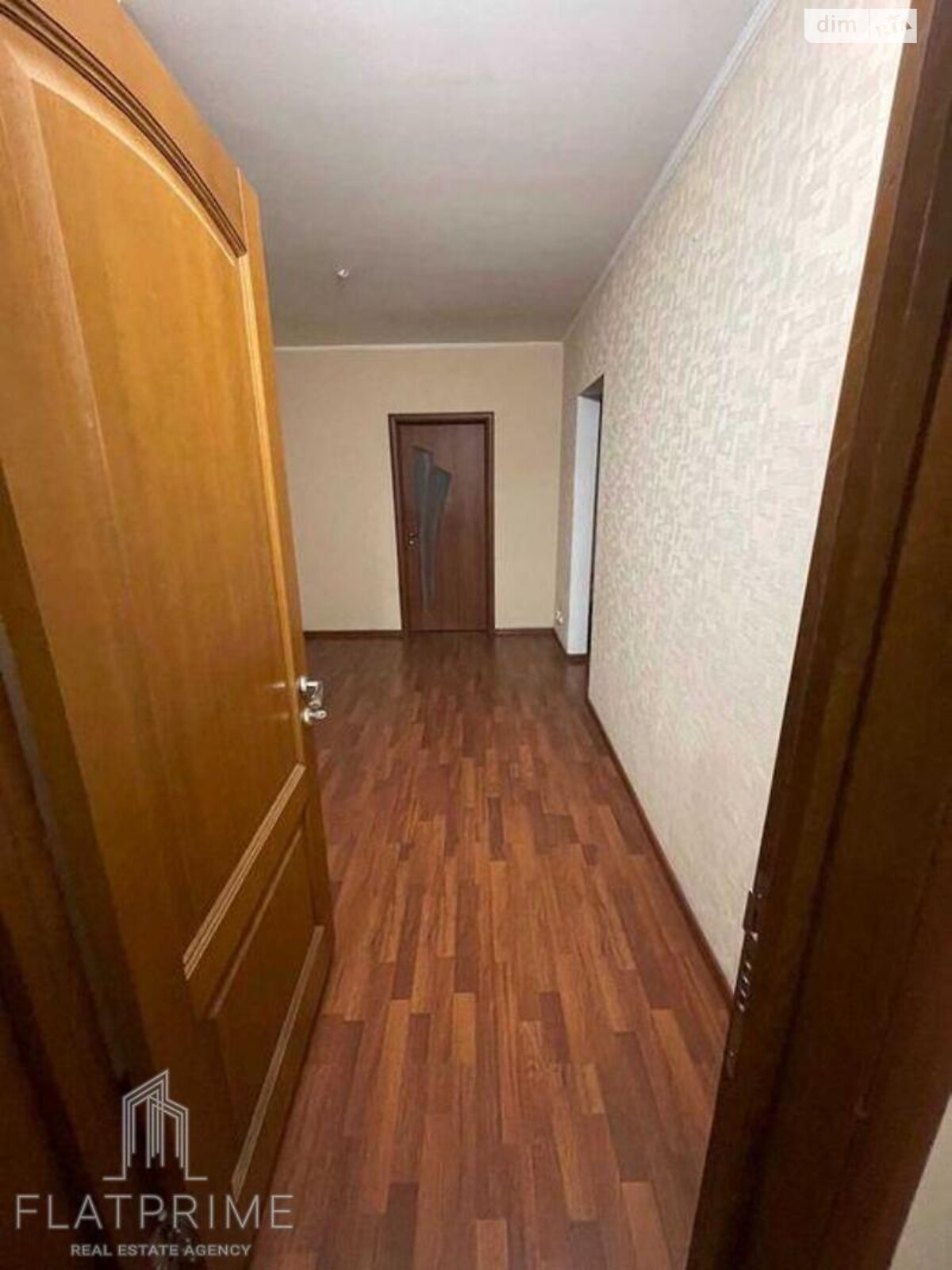 Продаж трикімнатної квартири в Києві, на вул. Алматинська 39Е, район ДВРЗ фото 1 Продаж трикімнатної квартири в Києві, на вул. Алматинська 39Е, район ДВРЗ фото 1