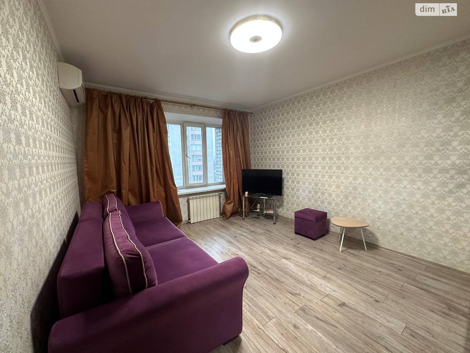 Продаж двокімнатної квартири в Києві, на вул. Алматинська 41Б, район ДВРЗ фото 1 Продаж двокімнатної квартири в Києві, на вул. Алматинська 41Б, район ДВРЗ фото 1