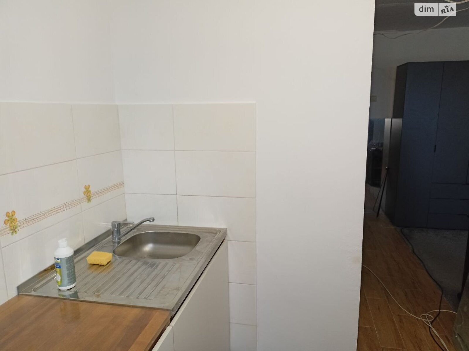 Продажа однокомнатной квартиры в Киеве, на ул. Алматинская 64А, район ДВРЗ фото 1 Продажа однокомнатной квартиры в Киеве, на ул. Алматинская 64А, район ДВРЗ фото 1