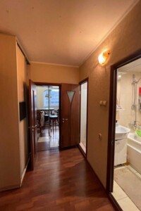 Продаж трикімнатної квартири в Києві, на вул. Алматинська 39Е, район ДВРЗ фото 2