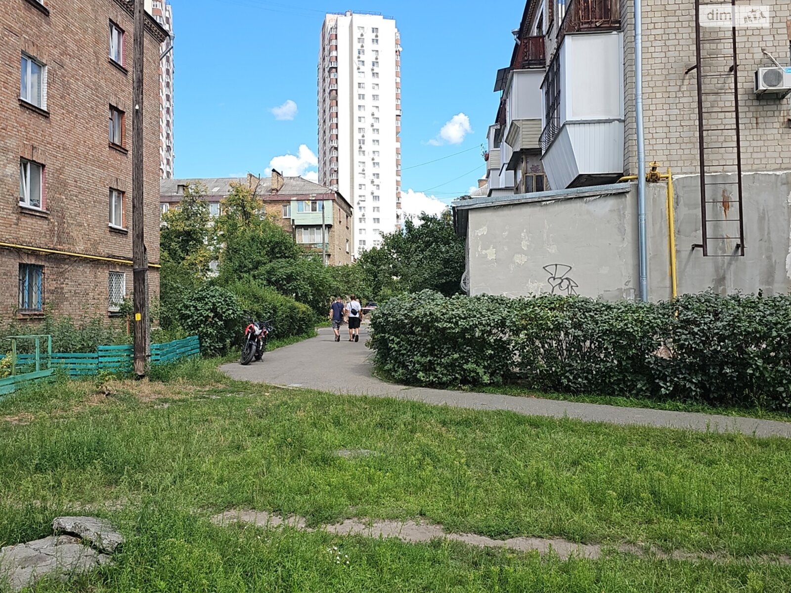 Продажа двухкомнатной квартиры в Киеве, на ул. Алматинская 89А, район ДВРЗ фото 1 Продажа двухкомнатной квартиры в Киеве, на ул. Алматинская 89А, район ДВРЗ фото 1