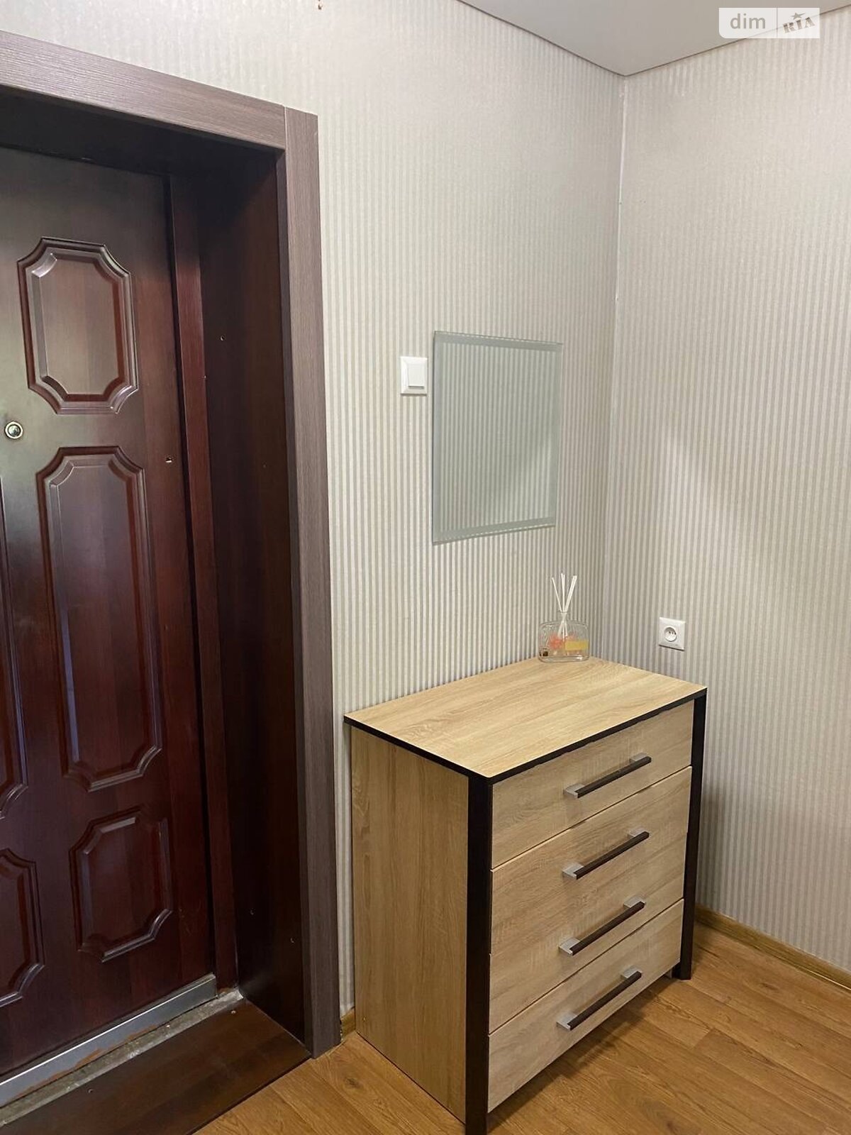 Продаж однокімнатної квартири в Києві, на вул. Літинська 1А, кв. 1-А, район ДВРЗ фото 1 Продаж однокімнатної квартири в Києві, на вул. Літинська 1А, кв. 1-А, район ДВРЗ фото 1