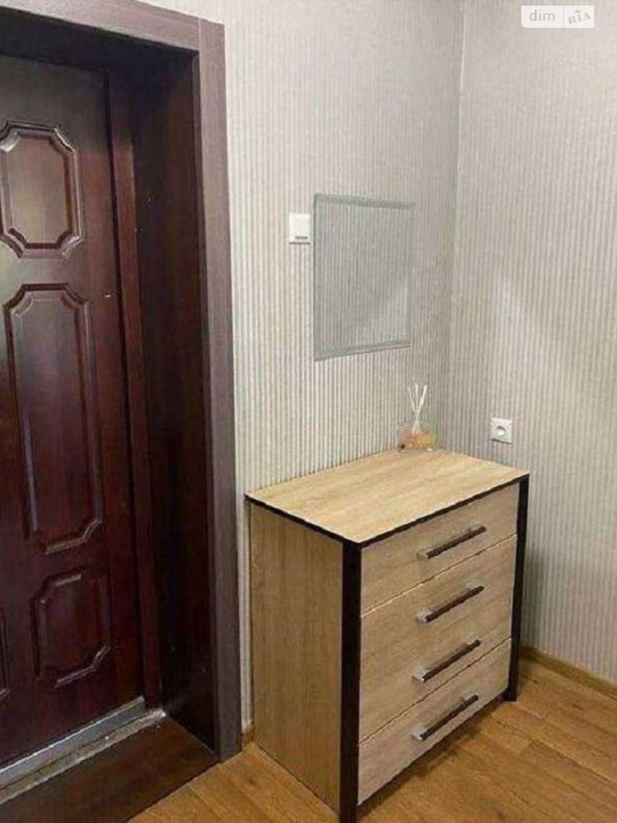 Продажа однокомнатной квартиры в Киеве, на ул. Литинская 1А, район ДВРЗ фото 1 Продажа однокомнатной квартиры в Киеве, на ул. Литинская 1А, район ДВРЗ фото 1