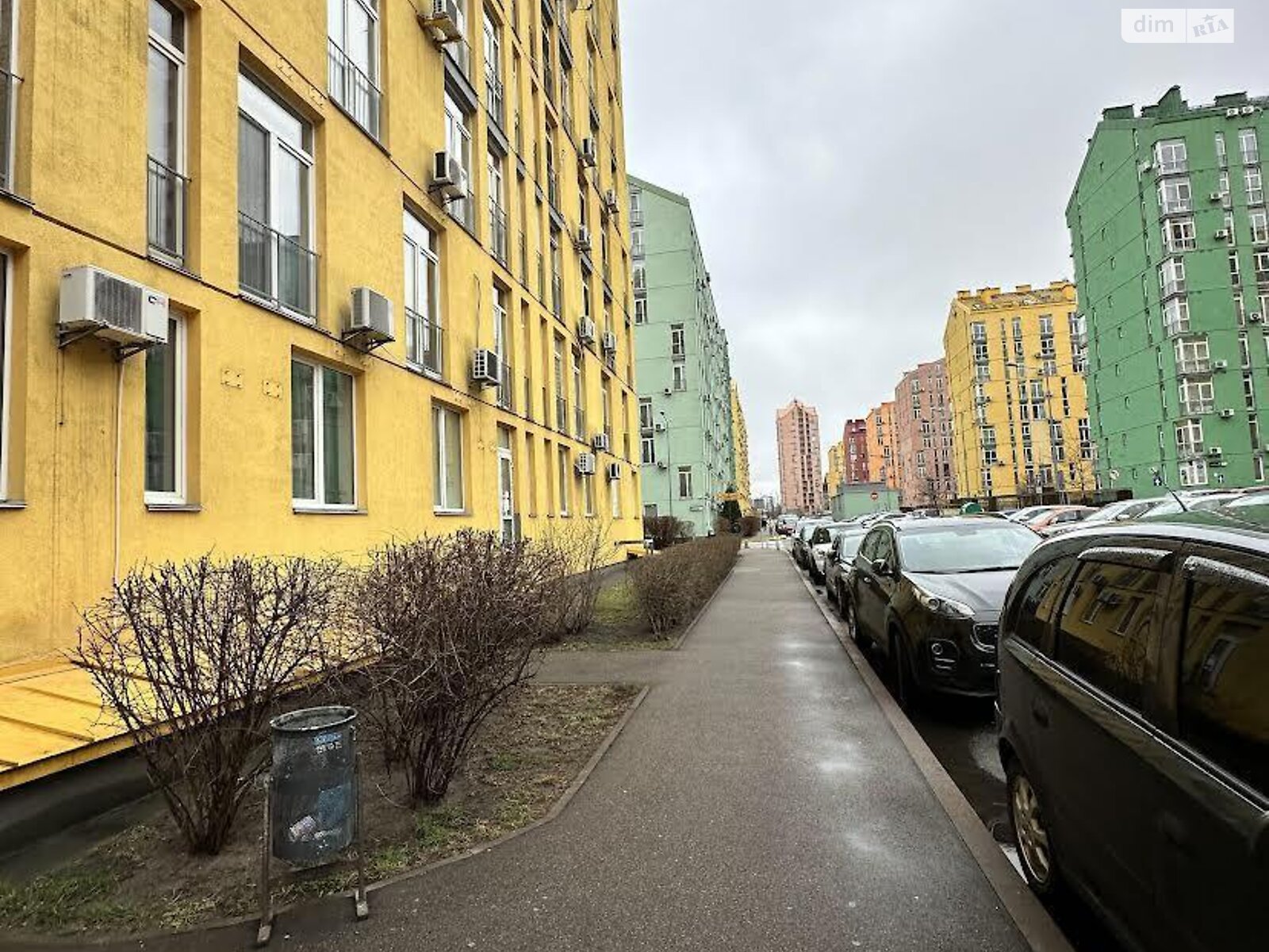 Продаж однокімнатної квартири в Києві, на вул. Регенераторна 4К, фото 1