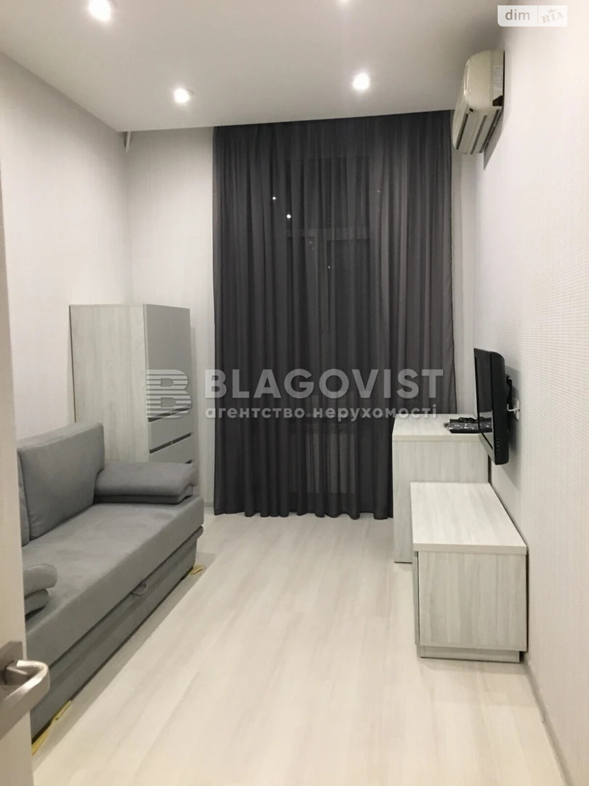 Продажа трехкомнатной квартиры в Киеве, на ул. Эспланадная 30, фото 1 Продажа трехкомнатной квартиры в Киеве, на ул. Эспланадная 30, фото 1