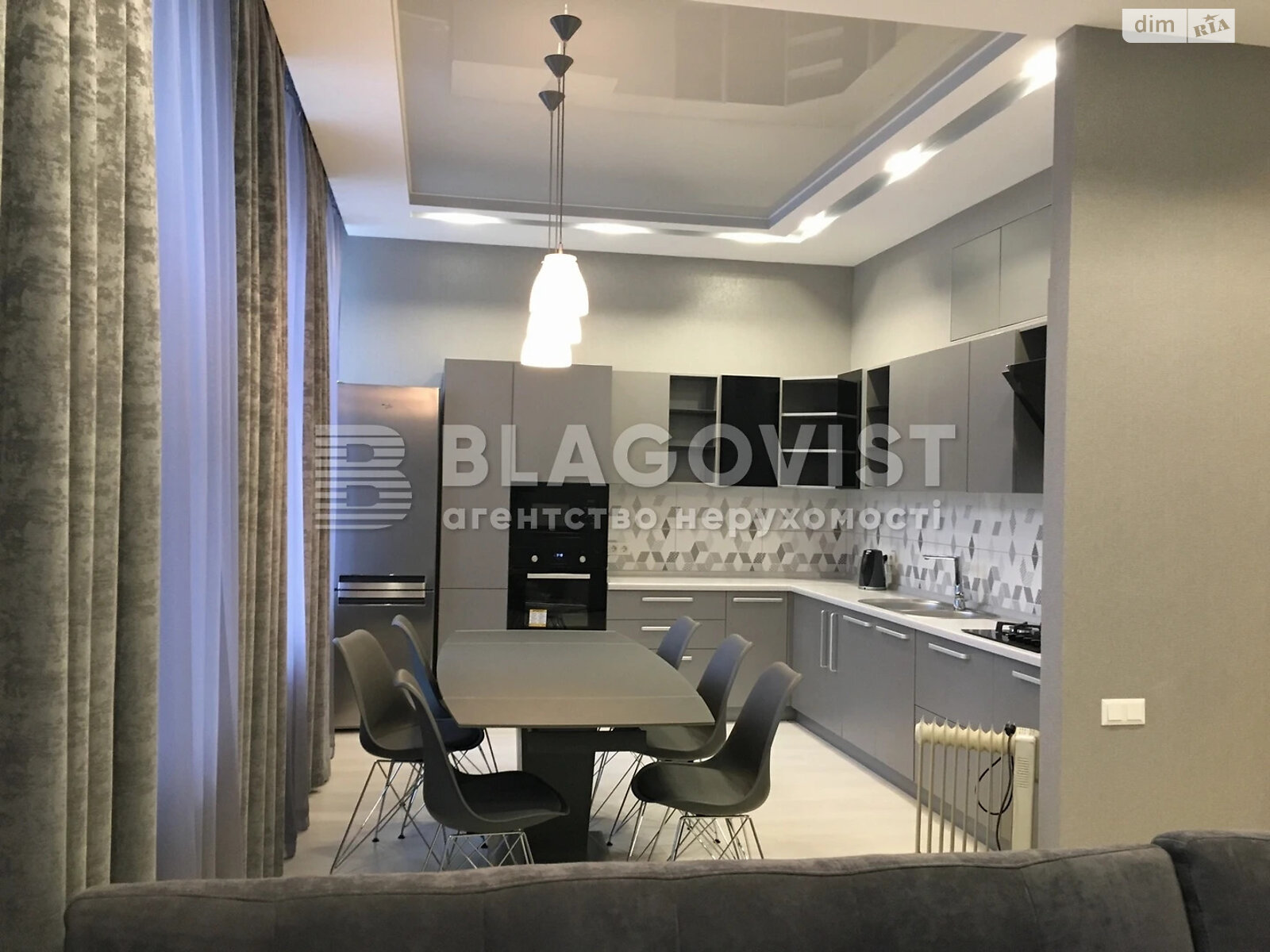 Продажа трехкомнатной квартиры в Киеве, на ул. Эспланадная 30, фото 1 Продажа трехкомнатной квартиры в Киеве, на ул. Эспланадная 30, фото 1