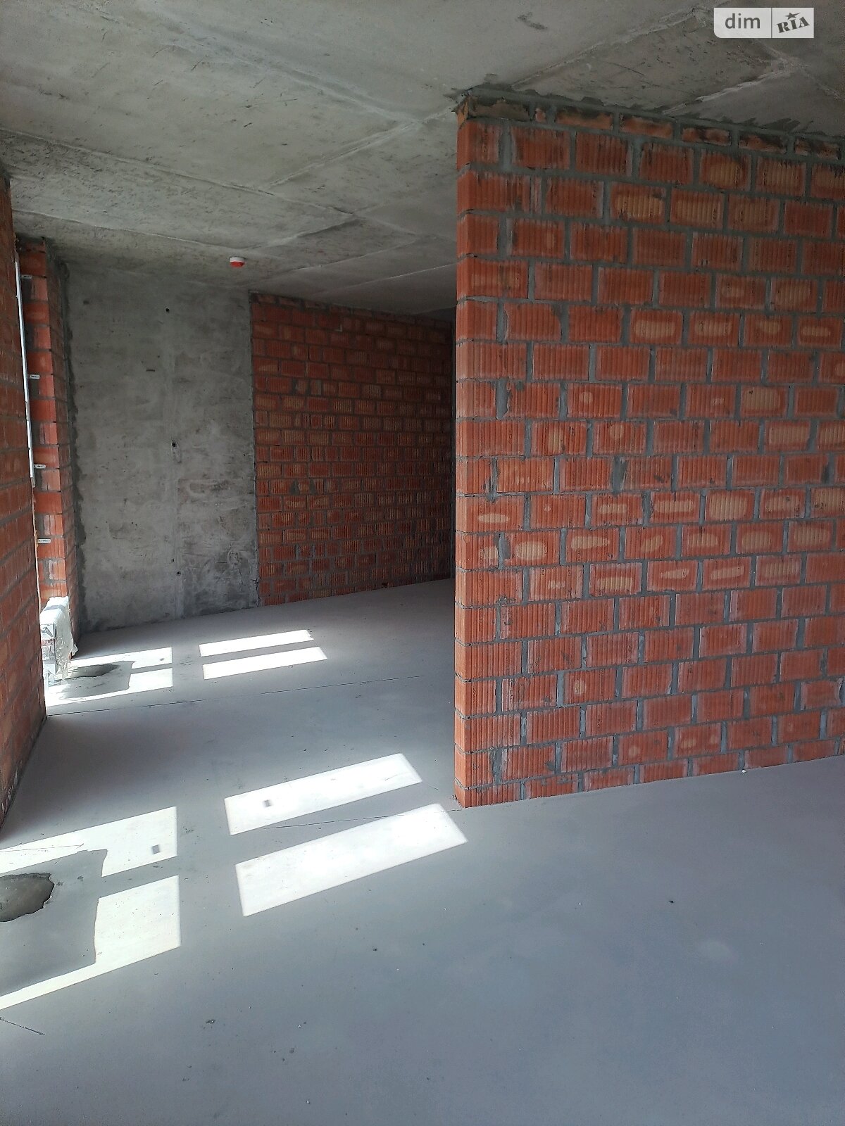 Продаж трикімнатної квартири в Києві, на вул. Євгена Маланюка 101, фото 1 Продаж трикімнатної квартири в Києві, на вул. Євгена Маланюка 101, фото 1