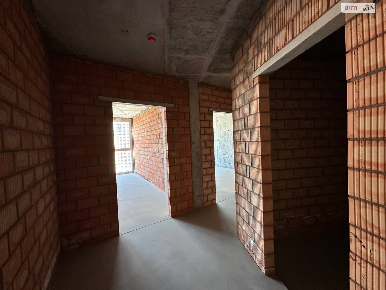 Продаж трикімнатної квартири в Києві, на вул. Євгена Маланюка 101, фото 1 Продаж трикімнатної квартири в Києві, на вул. Євгена Маланюка 101, фото 1