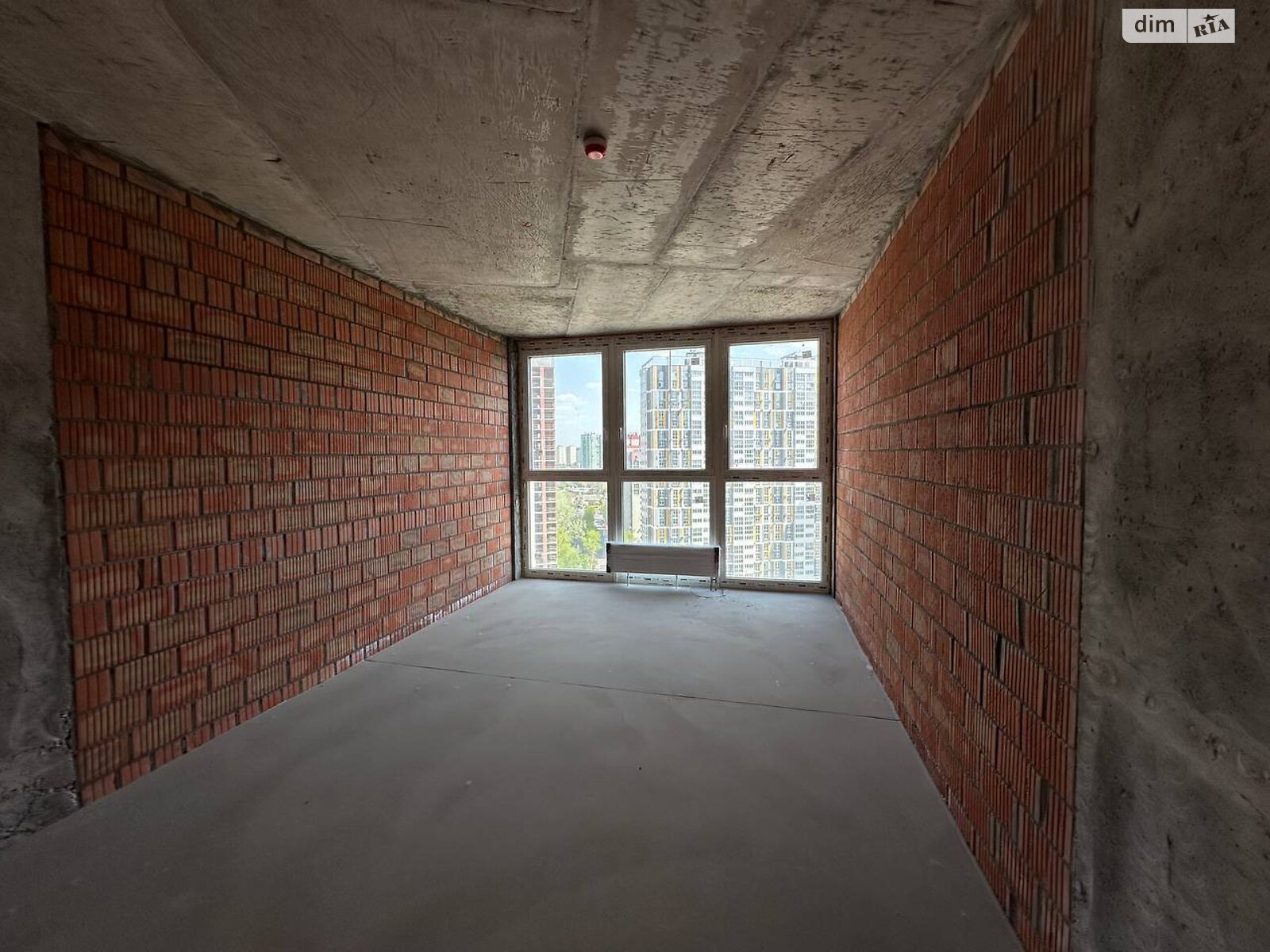 Продаж трикімнатної квартири в Києві, на вул. Євгена Маланюка 101, фото 1 Продаж трикімнатної квартири в Києві, на вул. Євгена Маланюка 101, фото 1