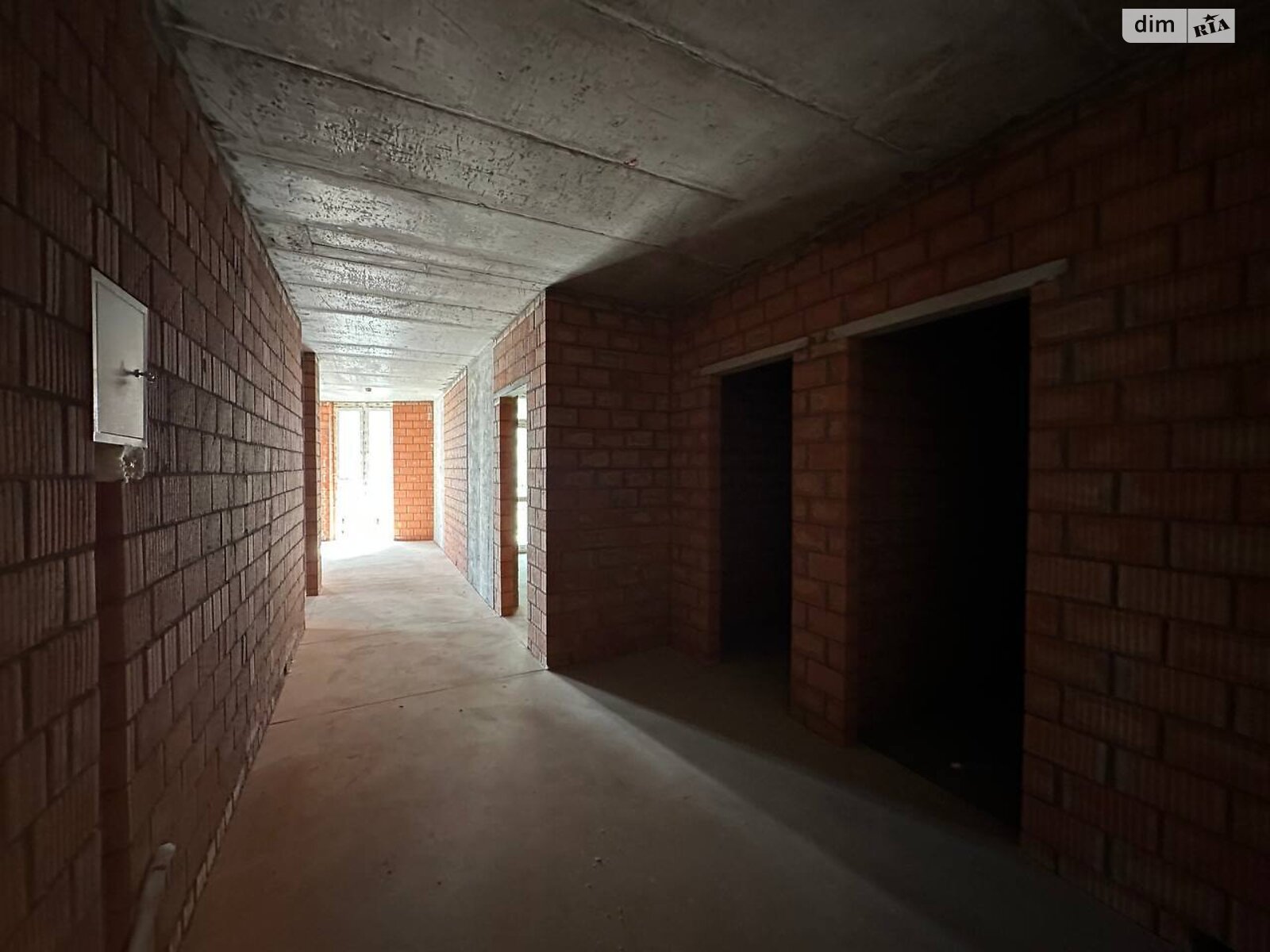 Продаж трикімнатної квартири в Києві, на вул. Євгена Маланюка 101, фото 1 Продаж трикімнатної квартири в Києві, на вул. Євгена Маланюка 101, фото 1