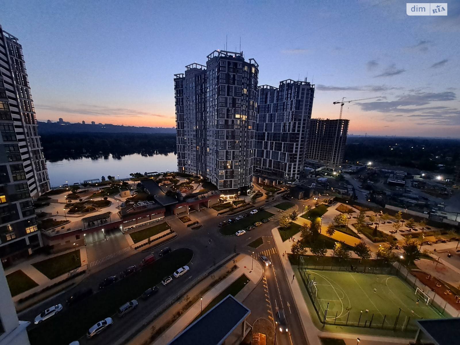 Продаж трикімнатної квартири в Києві, на вул. Євгена Маланюка 101, фото 1 Продаж трикімнатної квартири в Києві, на вул. Євгена Маланюка 101, фото 1
