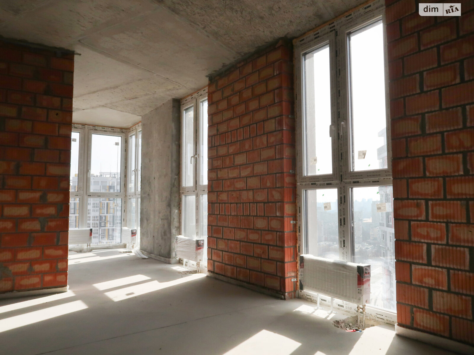 Продажа трехкомнатной квартиры в Киеве, на ул. Евгения Маланюка 101, фото 1 Продажа трехкомнатной квартиры в Киеве, на ул. Евгения Маланюка 101, фото 1