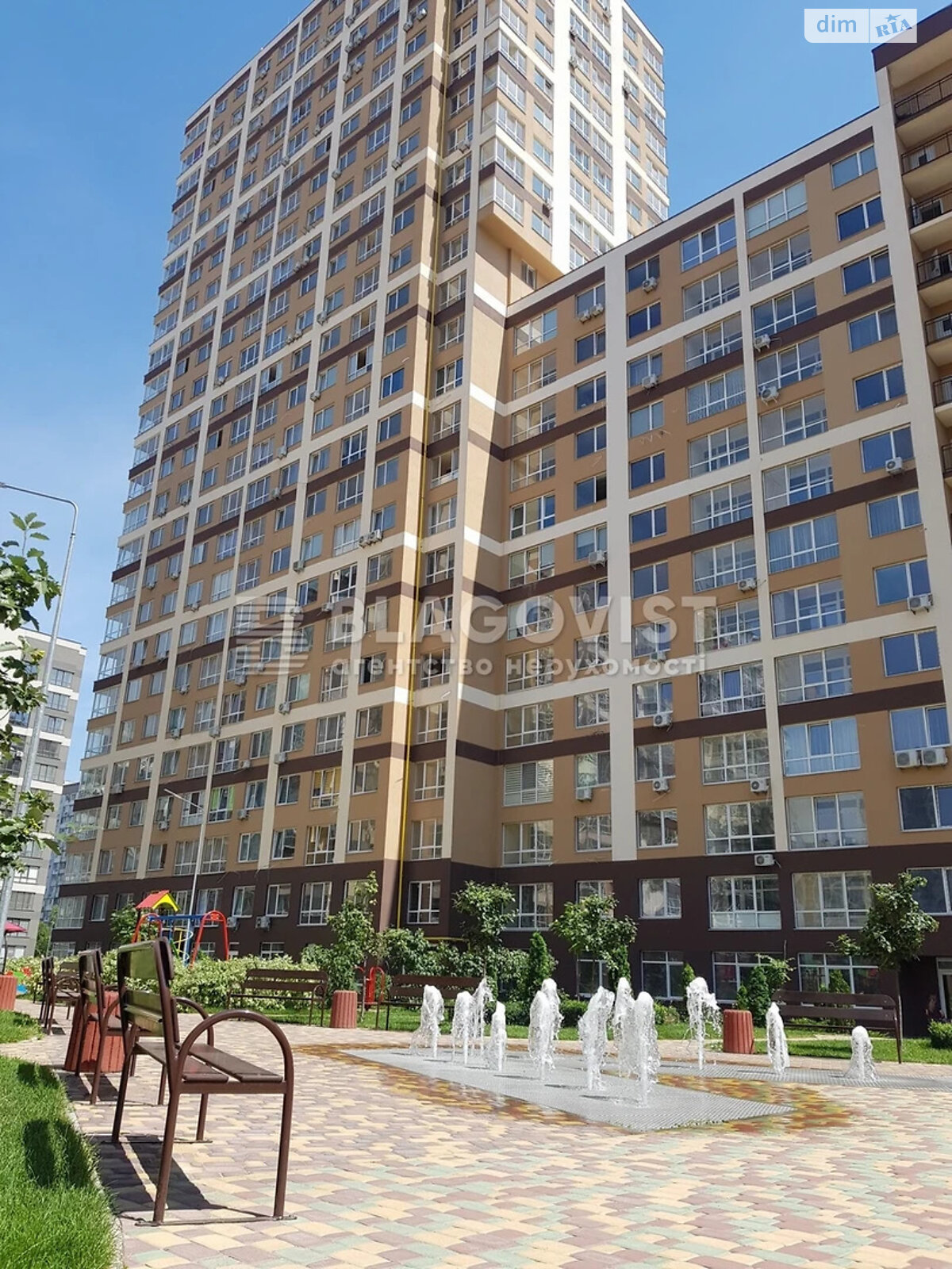 Продажа двухкомнатной квартиры в Киеве, на просп. Европейского Союза 41А, фото 1 Продажа двухкомнатной квартиры в Киеве, на просп. Европейского Союза 41А, фото 1