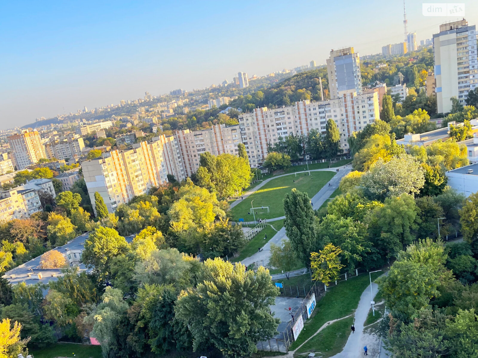 Продажа трехкомнатной квартиры в Киеве, на просп. Европейского Союза 5Б, фото 1 Продажа трехкомнатной квартиры в Киеве, на просп. Европейского Союза 5Б, фото 1