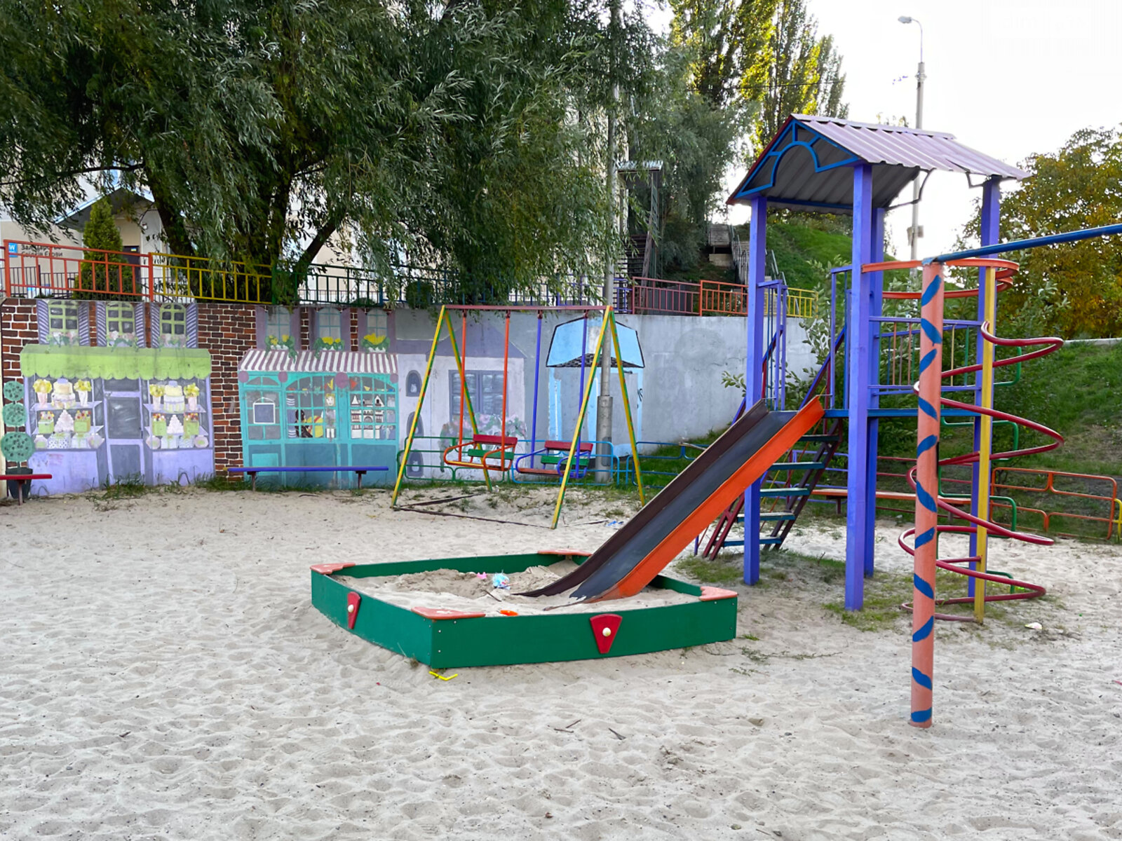 Продажа трехкомнатной квартиры в Киеве, на просп. Европейского Союза 5Б, фото 1 Продажа трехкомнатной квартиры в Киеве, на просп. Европейского Союза 5Б, фото 1