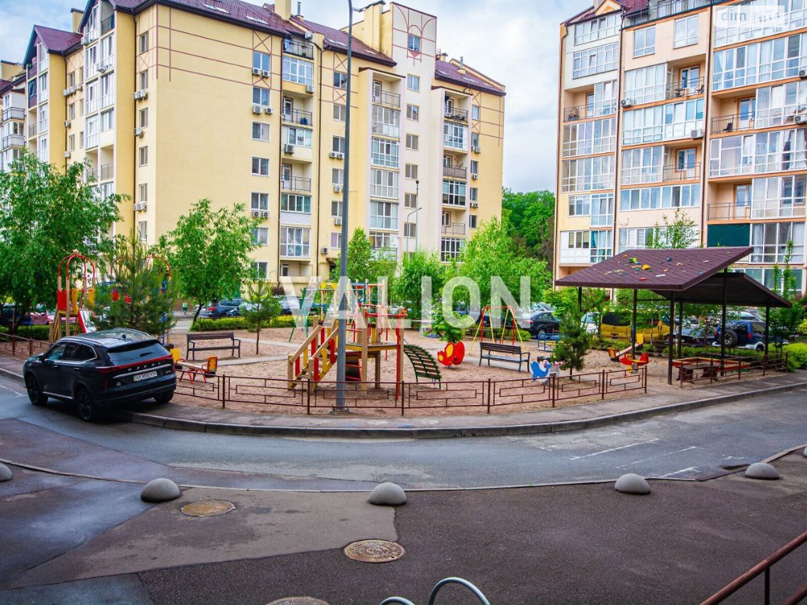 Продаж трикімнатної квартири в Києві, на вул. Академіка Лебедєва 1 корпус 5, район Феофанія фото 1 Продаж трикімнатної квартири в Києві, на вул. Академіка Лебедєва 1 корпус 5, район Феофанія фото 1