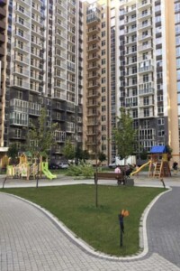 Продаж трикімнатної квартири в Києві, на вул. Академіка Заболотного 148В корпус 1, район Феофанія фото 2