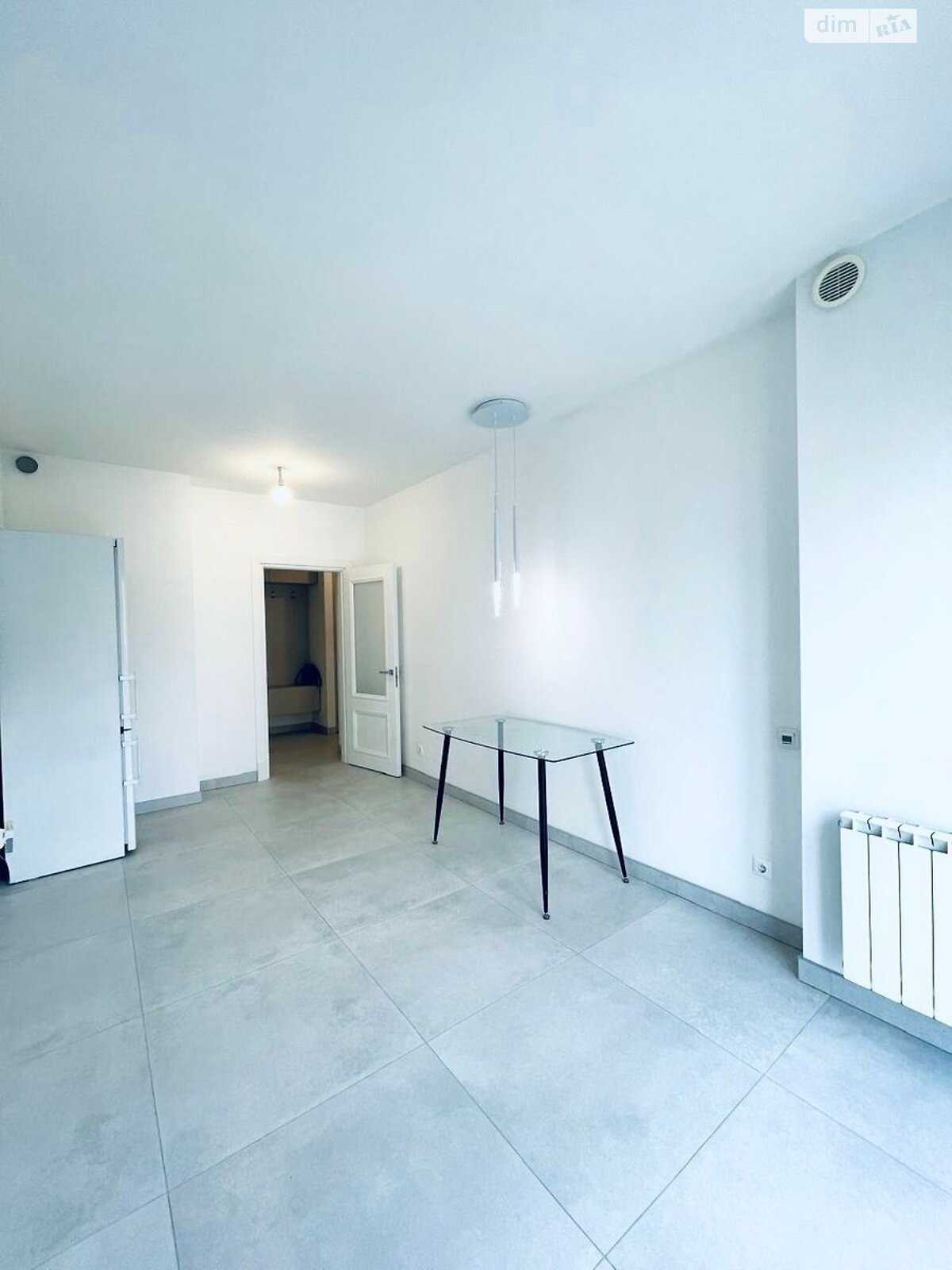 Продажа трехкомнатной квартиры в Киеве, на ул. Метрологическая 11А, район Феофания фото 1 Продажа трехкомнатной квартиры в Киеве, на ул. Метрологическая 11А, район Феофания фото 1