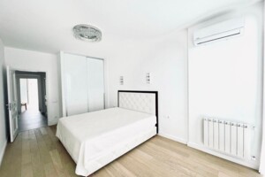 Продажа трехкомнатной квартиры в Киеве, на ул. Метрологическая 11А, район Феофания фото 2