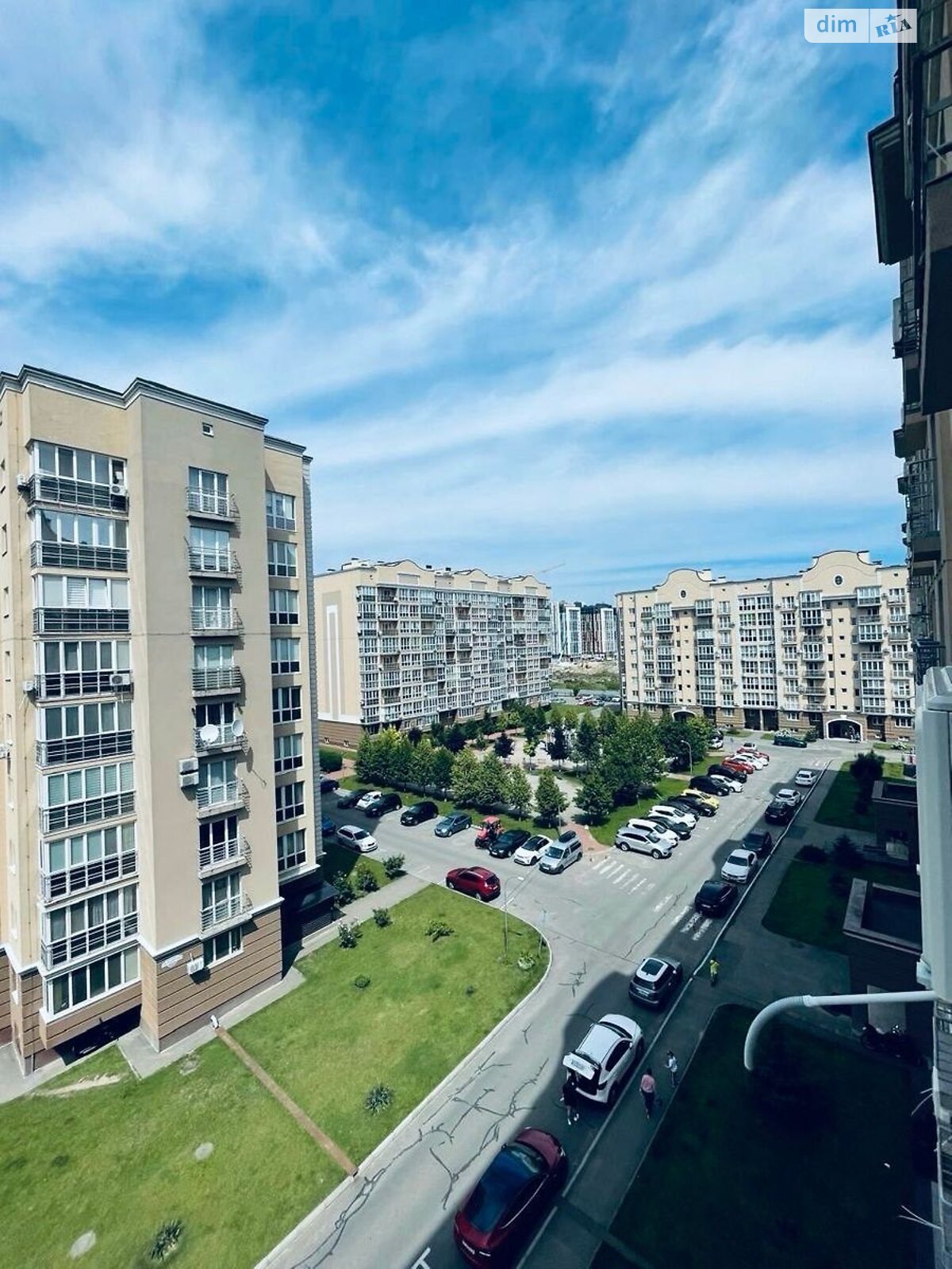 Продажа трехкомнатной квартиры в Киеве, на ул. Метрологическая 11А, район Феофания фото 1 Продажа трехкомнатной квартиры в Киеве, на ул. Метрологическая 11А, район Феофания фото 1