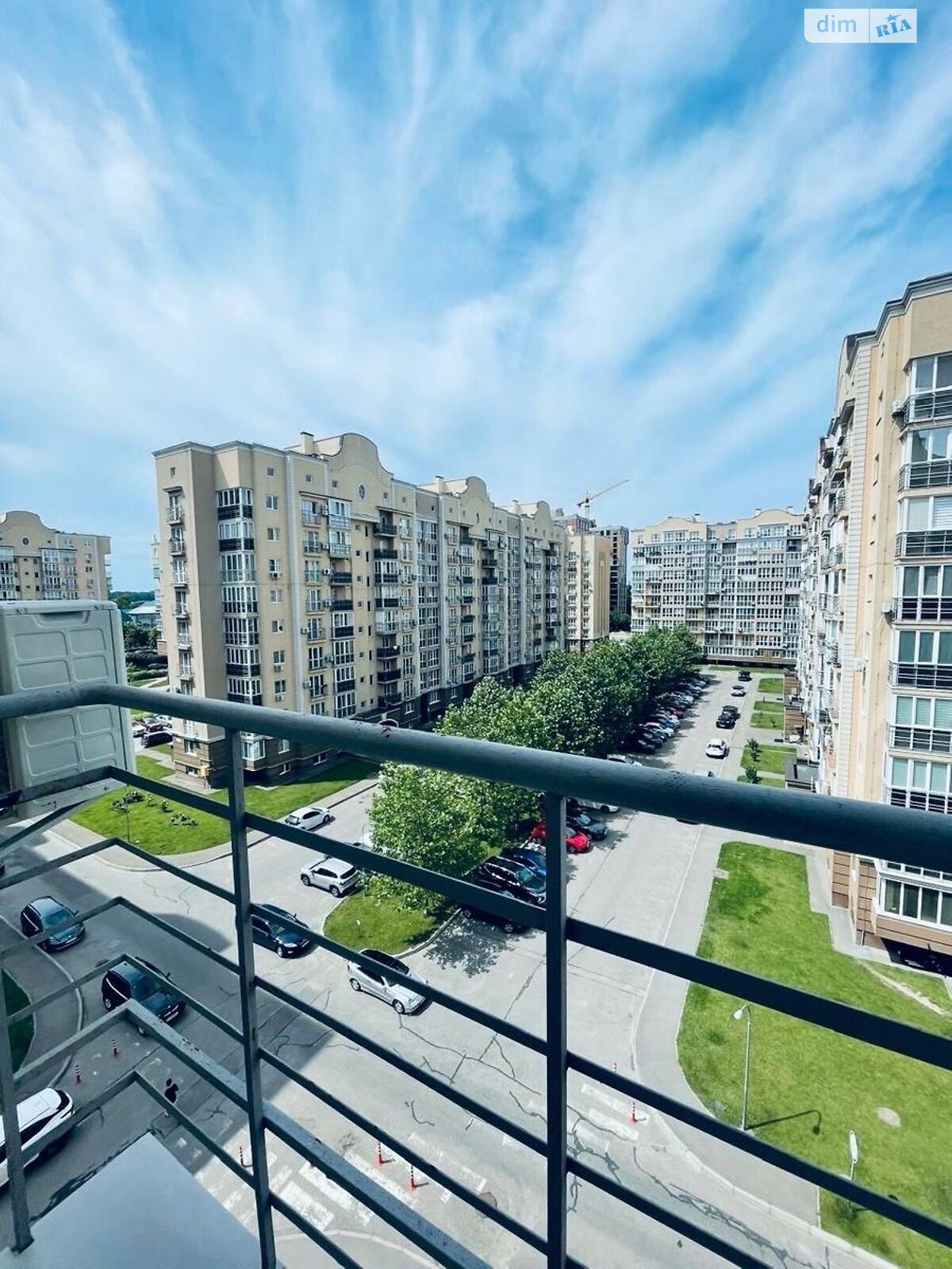 Продажа трехкомнатной квартиры в Киеве, на ул. Метрологическая 11А, район Феофания фото 1 Продажа трехкомнатной квартиры в Киеве, на ул. Метрологическая 11А, район Феофания фото 1