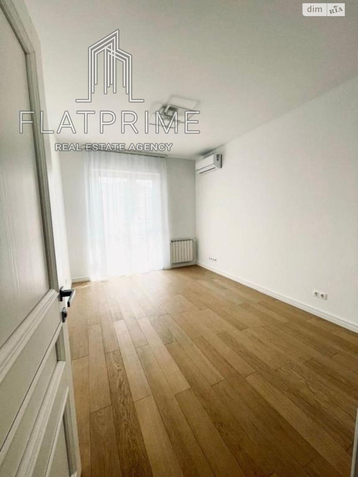 Продаж трикімнатної квартири в Києві, на вул. Метрологічна 11А, район Феофанія фото 1 Продаж трикімнатної квартири в Києві, на вул. Метрологічна 11А, район Феофанія фото 1