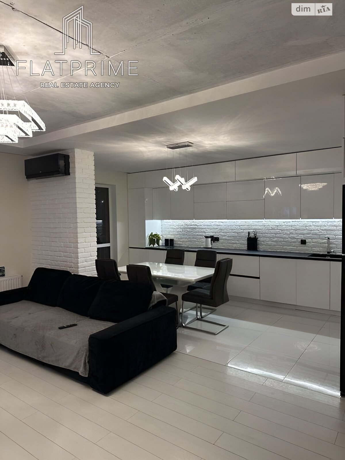 Продажа трехкомнатной квартиры в Киеве, на ул. Метрологическая 7А, район Феофания фото 1 Продажа трехкомнатной квартиры в Киеве, на ул. Метрологическая 7А, район Феофания фото 1