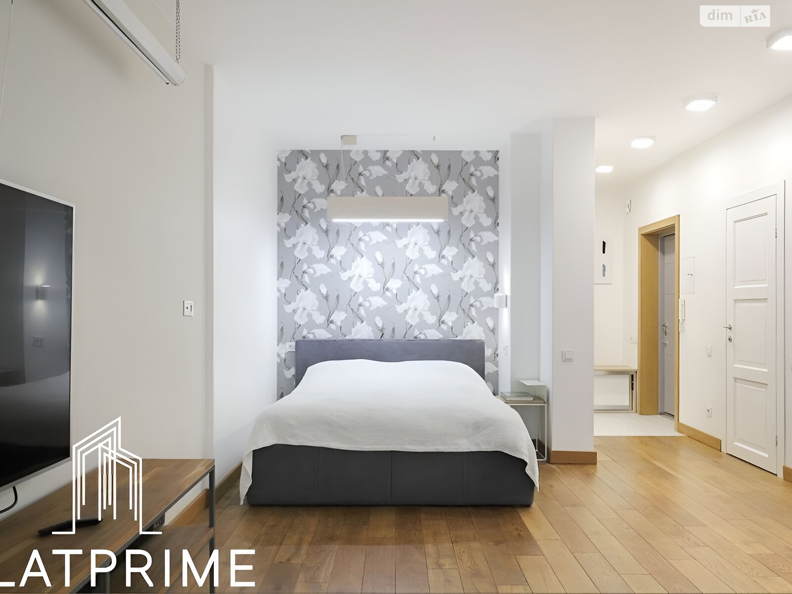 Продажа трехкомнатной квартиры в Киеве, на ул. Метрологическая 109А, район Феофания фото 1 Продажа трехкомнатной квартиры в Киеве, на ул. Метрологическая 109А, район Феофания фото 1