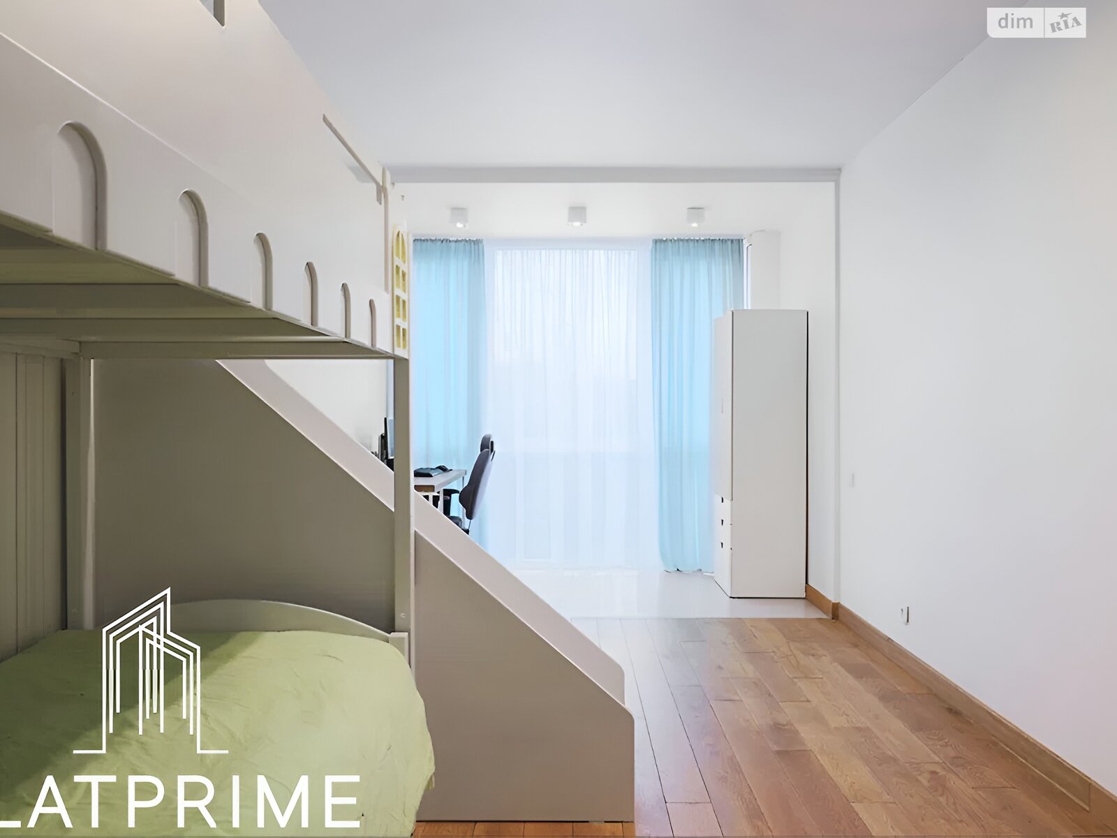 Продажа трехкомнатной квартиры в Киеве, на ул. Метрологическая 109А, район Феофания фото 1 Продажа трехкомнатной квартиры в Киеве, на ул. Метрологическая 109А, район Феофания фото 1