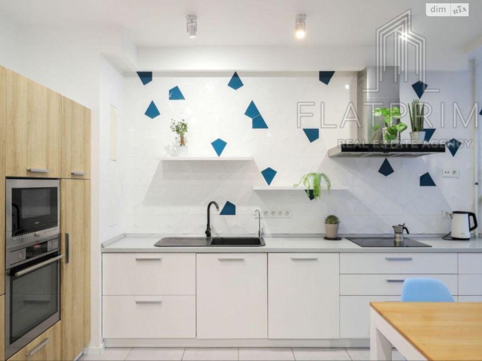 Продажа трехкомнатной квартиры в Киеве, на ул. Метрологическая 109А, район Феофания фото 1 Продажа трехкомнатной квартиры в Киеве, на ул. Метрологическая 109А, район Феофания фото 1