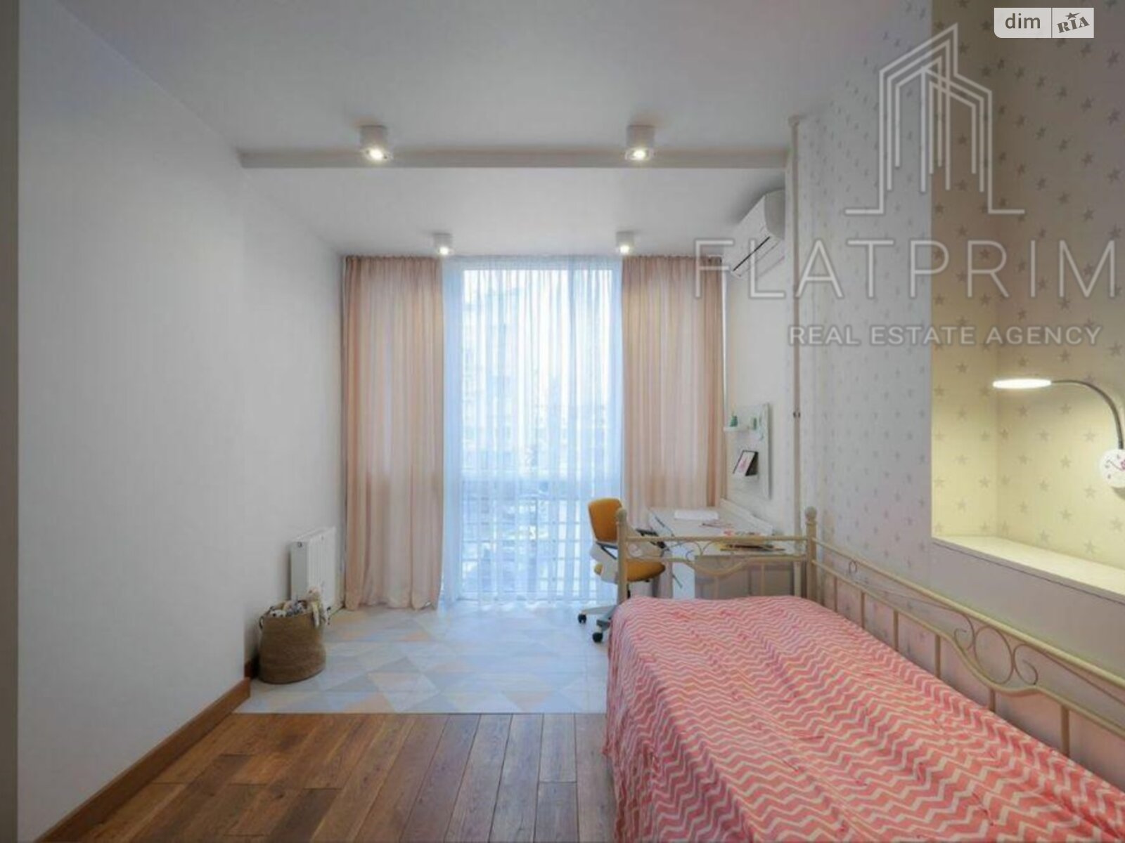 Продажа трехкомнатной квартиры в Киеве, на ул. Метрологическая 109А, район Феофания фото 1 Продажа трехкомнатной квартиры в Киеве, на ул. Метрологическая 109А, район Феофания фото 1