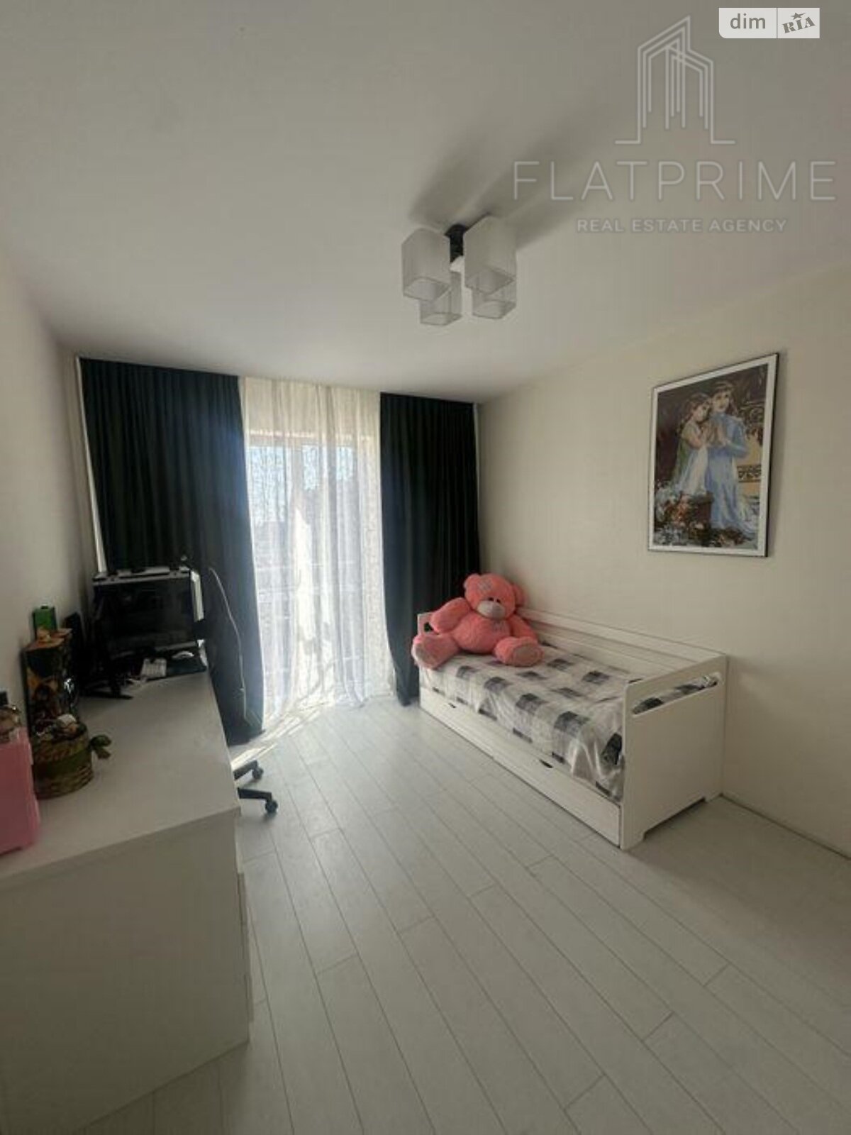 Продажа трехкомнатной квартиры в Киеве, на ул. Метрологическая 7А, район Феофания фото 1 Продажа трехкомнатной квартиры в Киеве, на ул. Метрологическая 7А, район Феофания фото 1