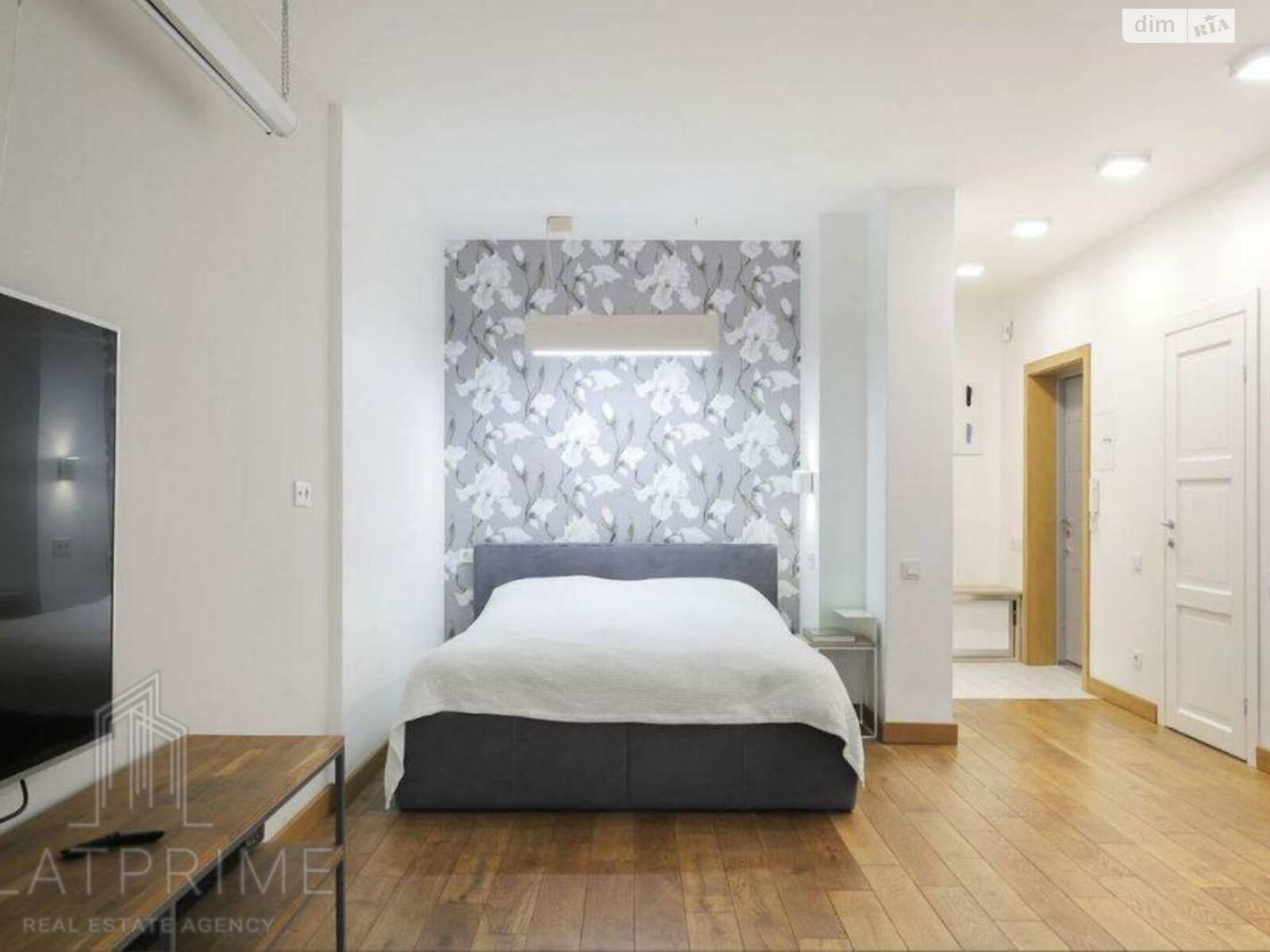 Продажа трехкомнатной квартиры в Киеве, на ул. Метрологическая 109А, район Феофания фото 1 Продажа трехкомнатной квартиры в Киеве, на ул. Метрологическая 109А, район Феофания фото 1