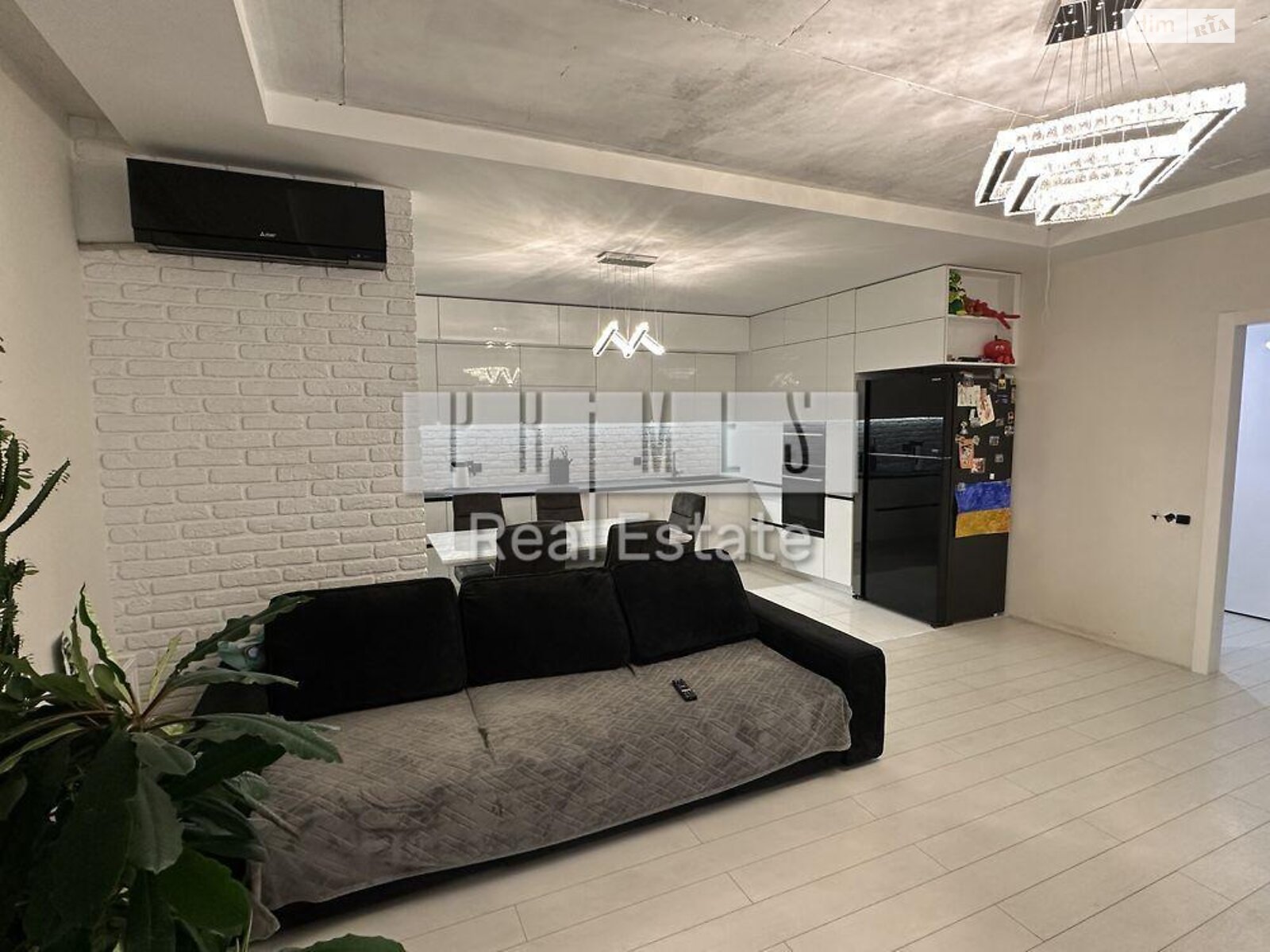 Продажа трехкомнатной квартиры в Киеве, на ул. Метрологическая 7А, район Феофания фото 1 Продажа трехкомнатной квартиры в Киеве, на ул. Метрологическая 7А, район Феофания фото 1