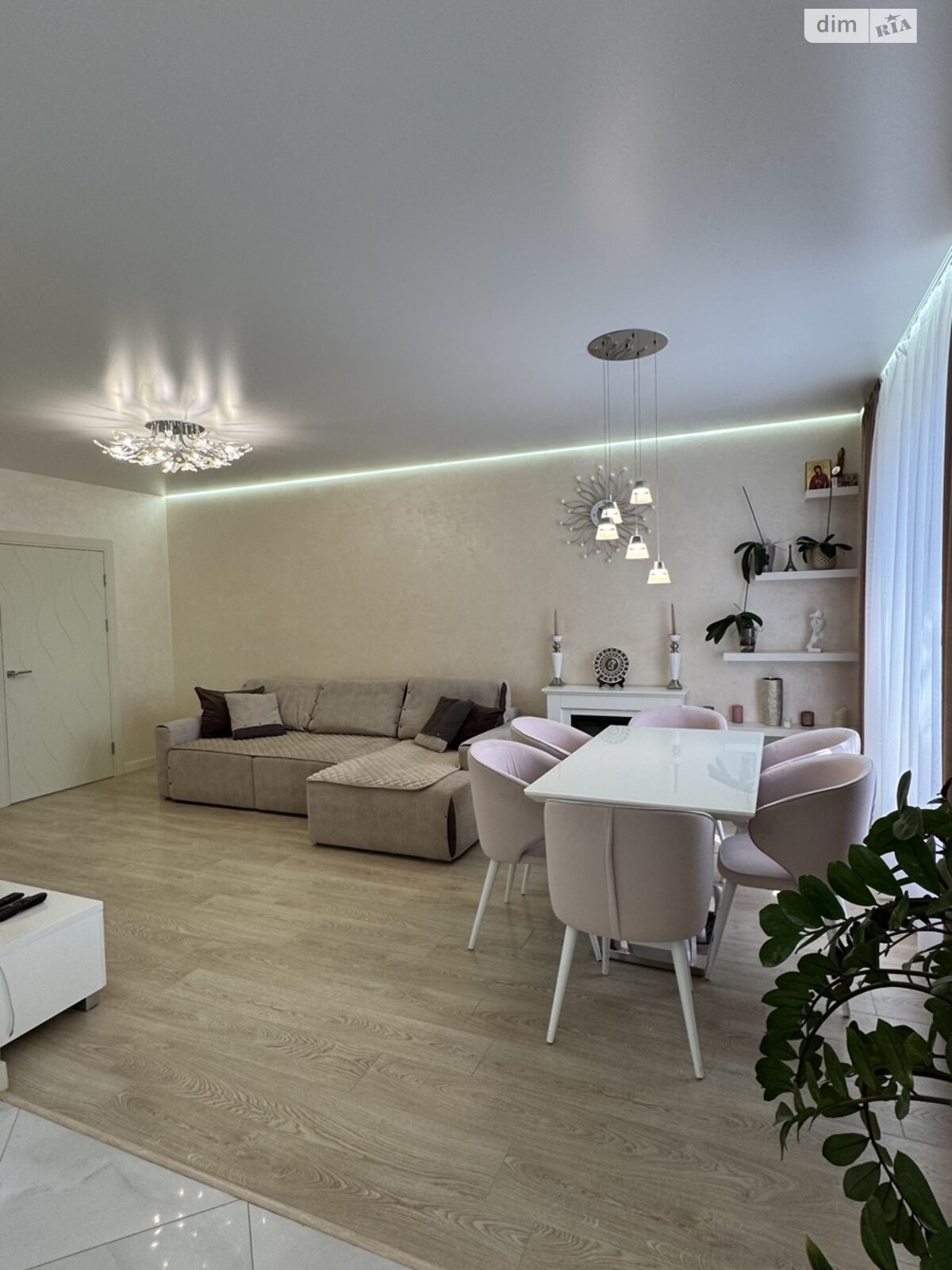 Продажа двухкомнатной квартиры в Киеве, на ул. Метрологическая 54, район Феофания фото 1 Продажа двухкомнатной квартиры в Киеве, на ул. Метрологическая 54, район Феофания фото 1