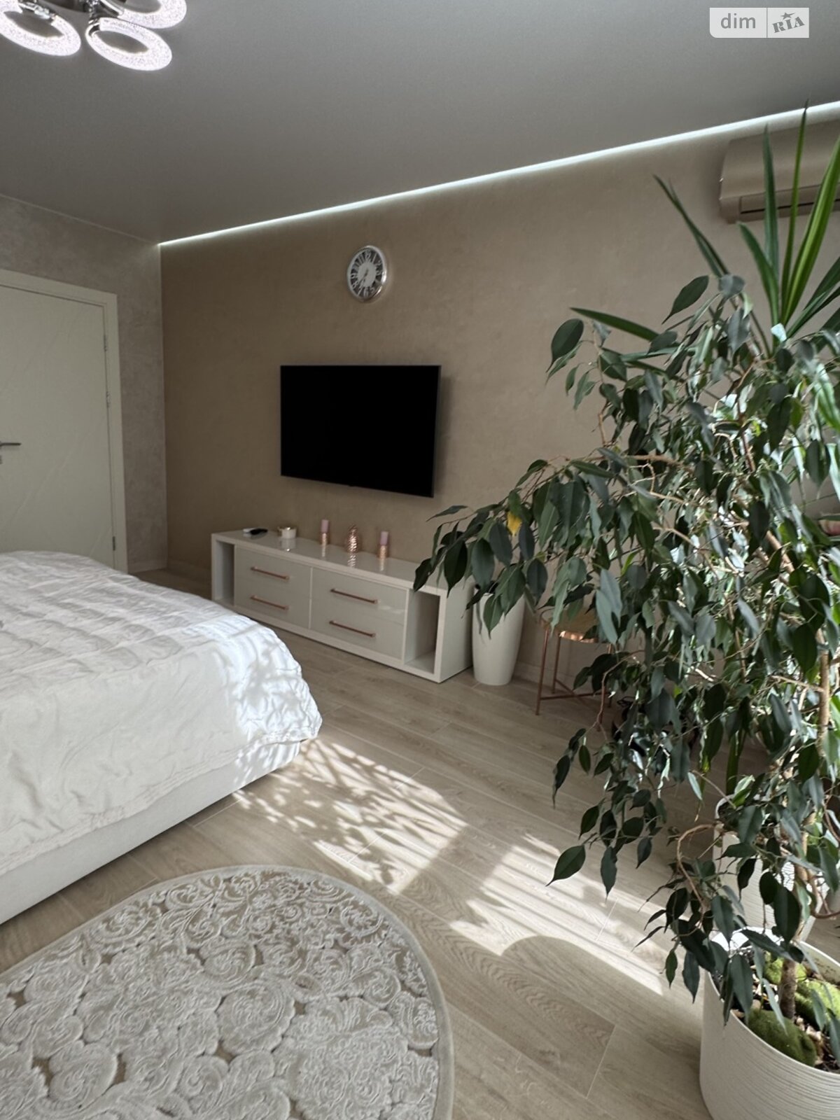 Продажа двухкомнатной квартиры в Киеве, на ул. Метрологическая 54, район Феофания фото 1 Продажа двухкомнатной квартиры в Киеве, на ул. Метрологическая 54, район Феофания фото 1