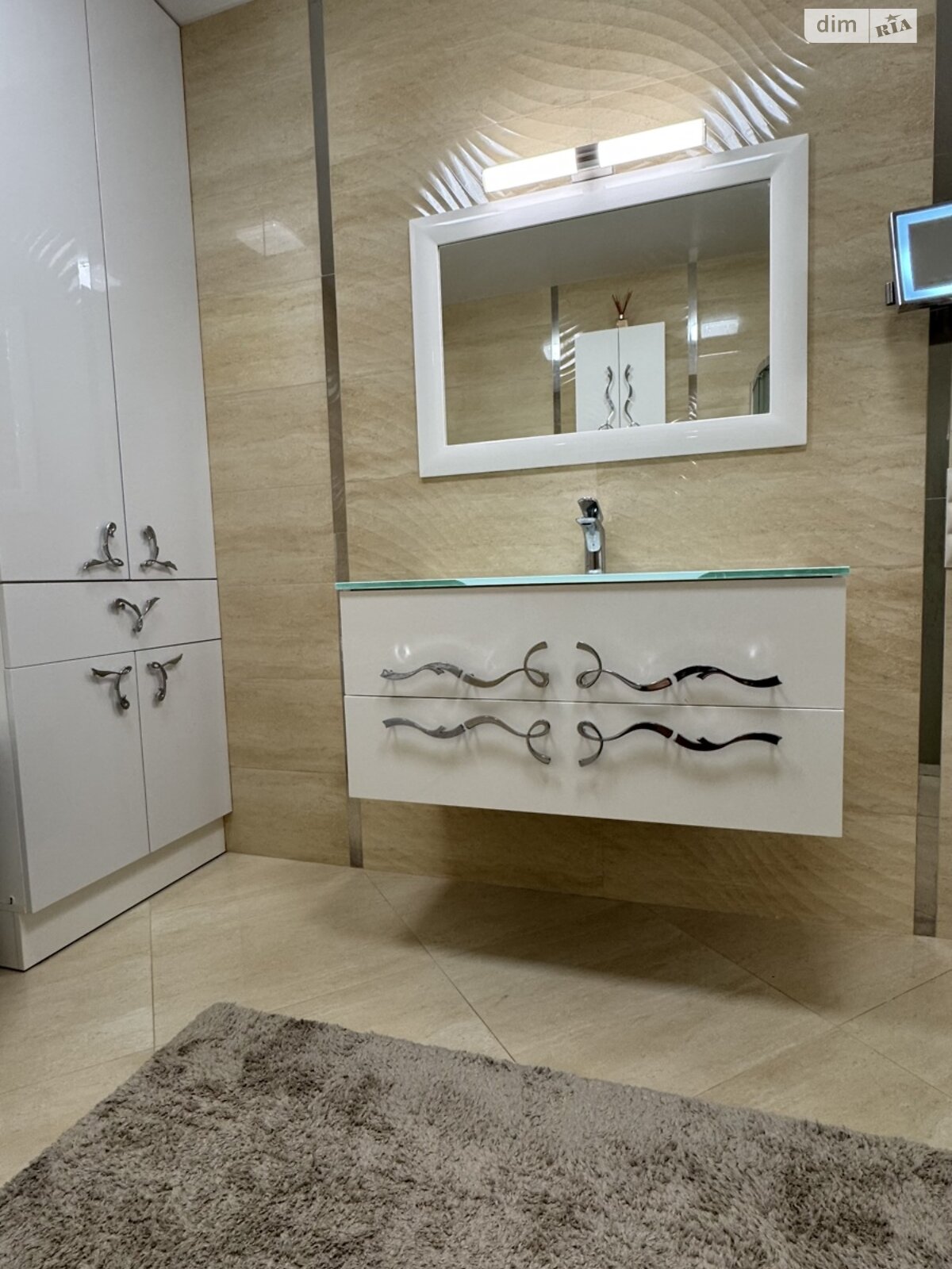 Продажа двухкомнатной квартиры в Киеве, на ул. Метрологическая 54, район Феофания фото 1 Продажа двухкомнатной квартиры в Киеве, на ул. Метрологическая 54, район Феофания фото 1