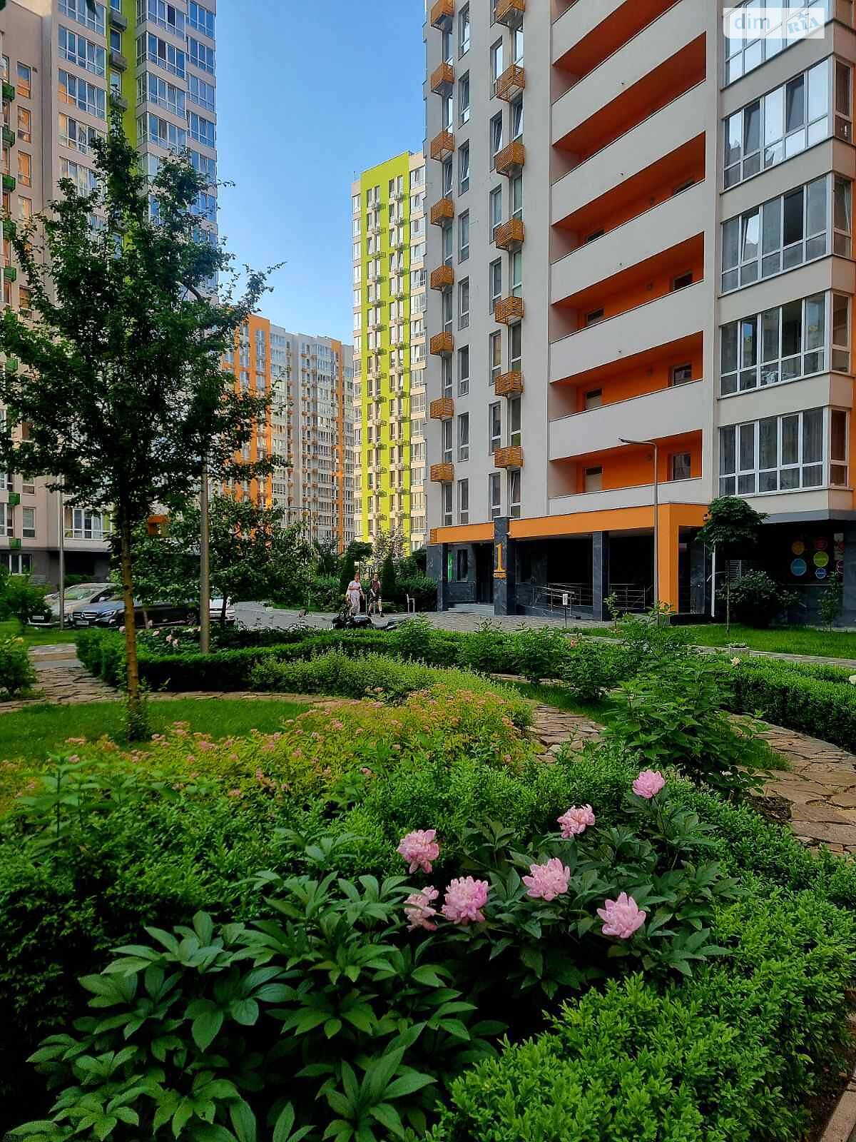 Продаж трикімнатної квартири в Києві, на вул. Бердника Олеся 1Д, район Ґалаґани фото 1 Продаж трикімнатної квартири в Києві, на вул. Бердника Олеся 1Д, район Ґалаґани фото 1