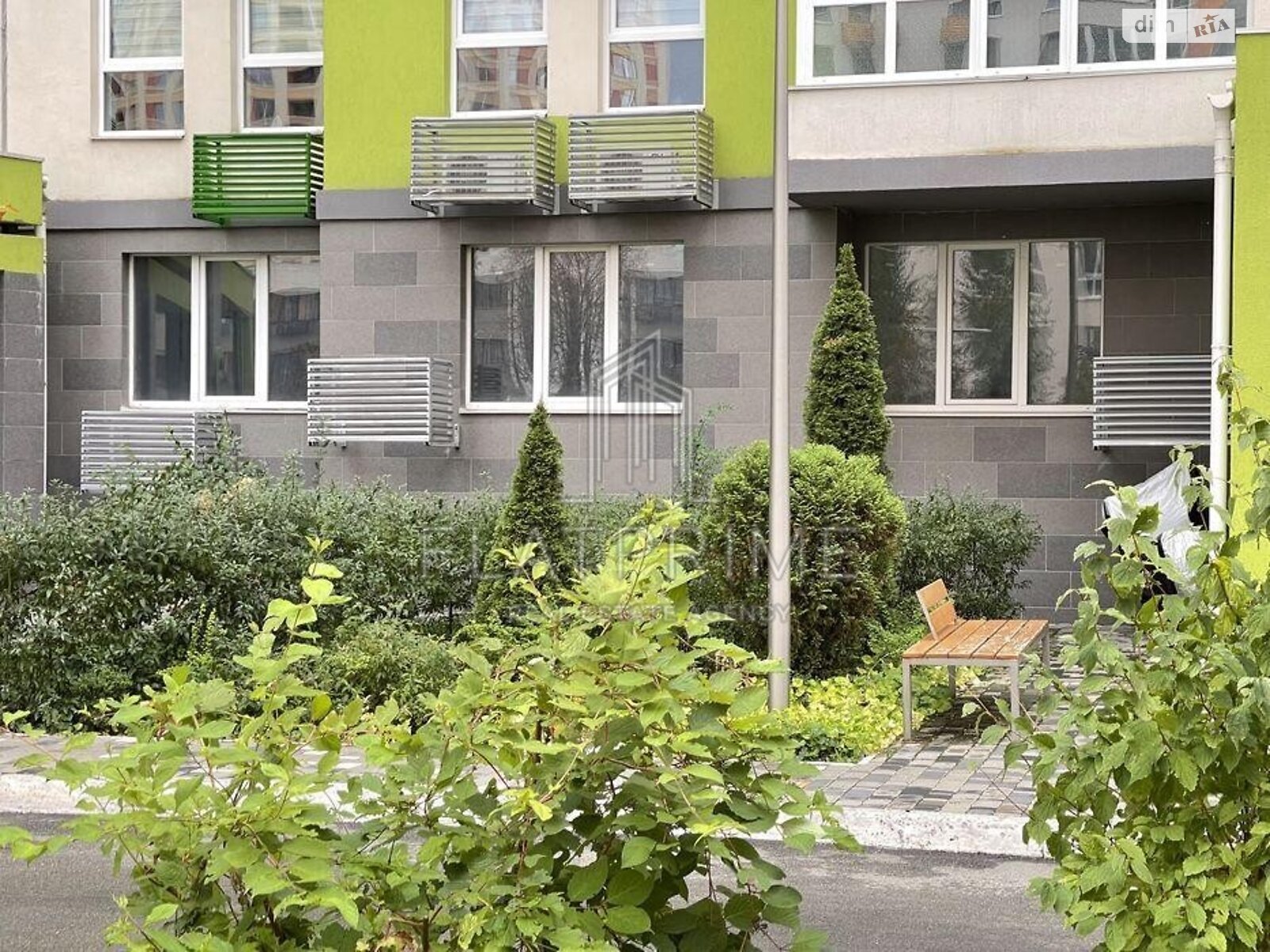Продаж трикімнатної квартири в Києві, на просп. Берестейський 67Б, район Ґалаґани фото 1 Продаж трикімнатної квартири в Києві, на просп. Берестейський 67Б, район Ґалаґани фото 1