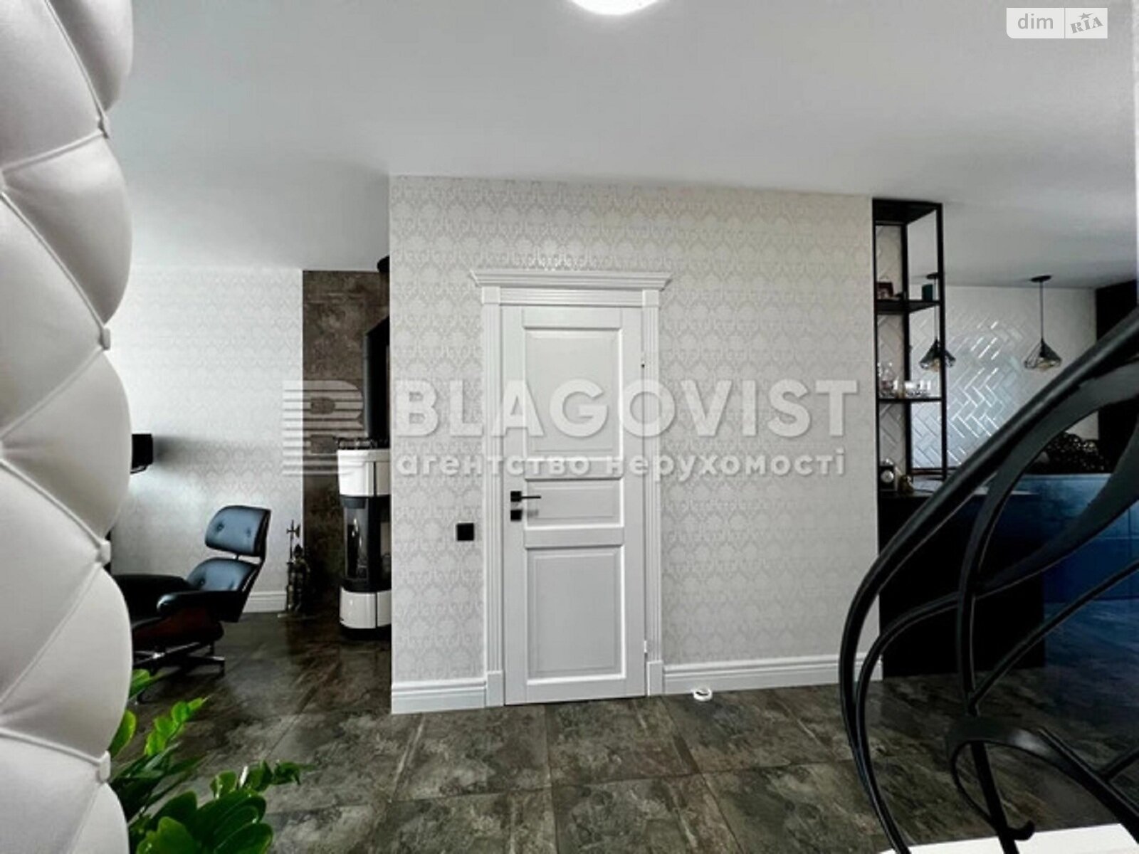Продаж трикімнатної квартири в Києві, на просп. Берестейський 67В, район Ґалаґани фото 1 Продаж трикімнатної квартири в Києві, на просп. Берестейський 67В, район Ґалаґани фото 1