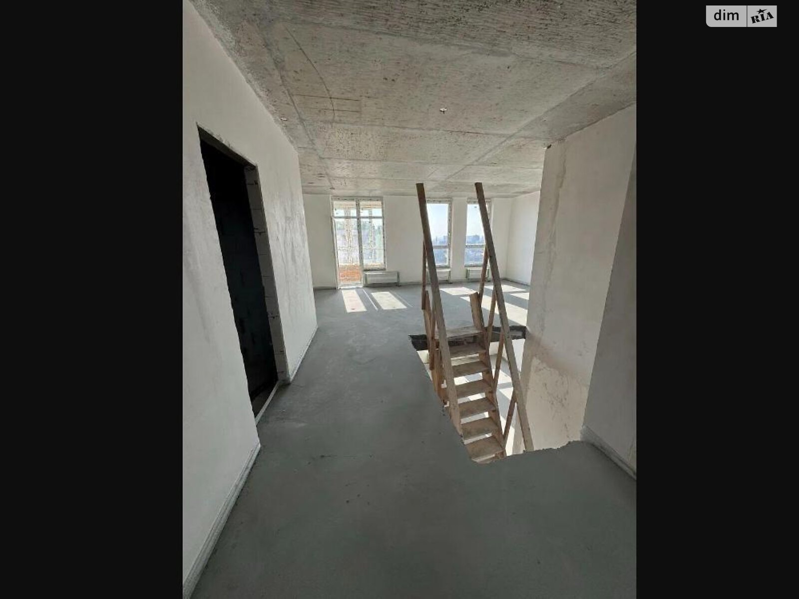 Продаж трикімнатної квартири в Києві, на просп. Берестейський 67, район Ґалаґани фото 1 Продаж трикімнатної квартири в Києві, на просп. Берестейський 67, район Ґалаґани фото 1