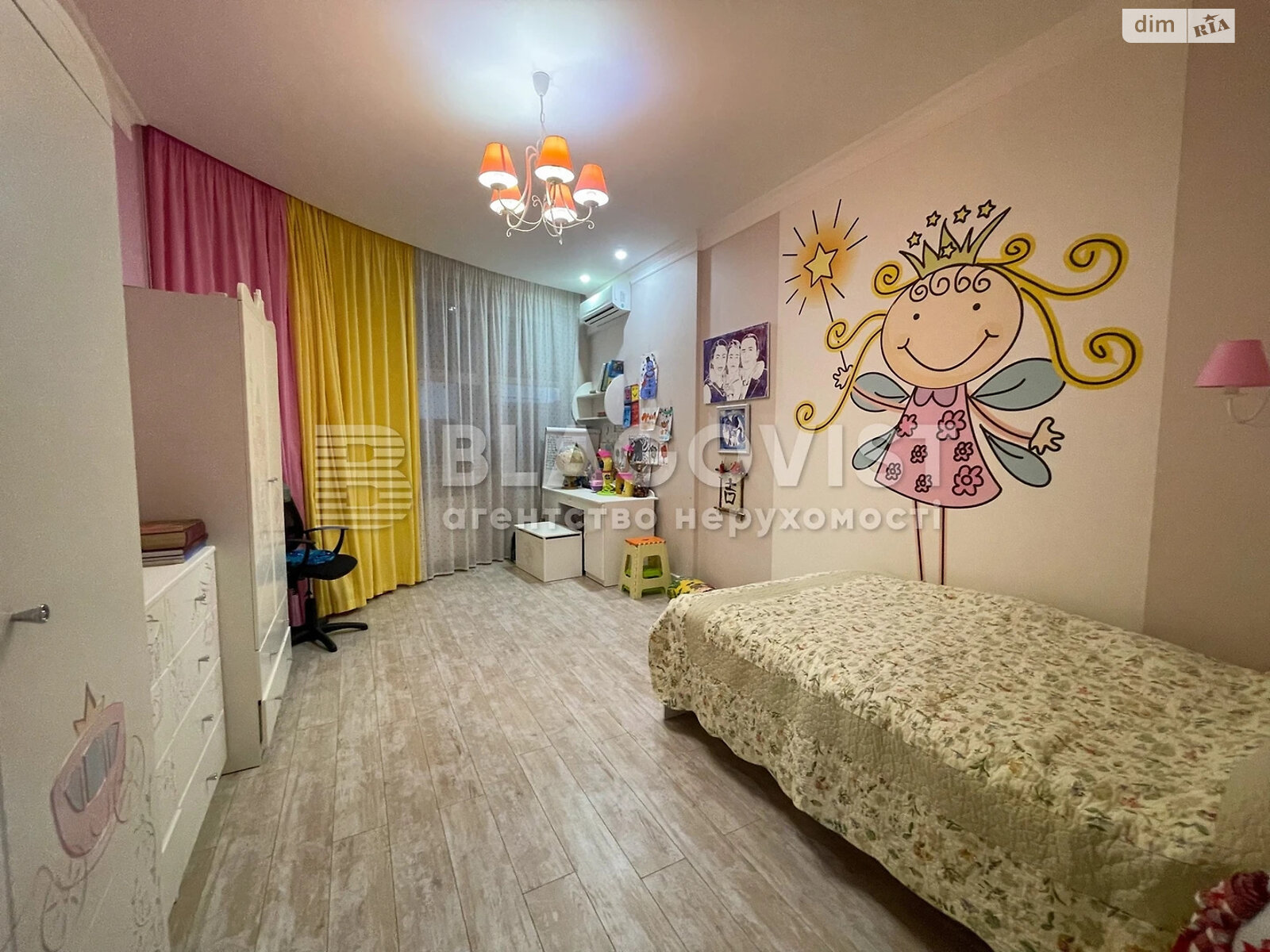 Продаж двокімнатної квартири в Києві, на вул. Генерала Шаповала 2, фото 1 Продаж двокімнатної квартири в Києві, на вул. Генерала Шаповала 2, фото 1