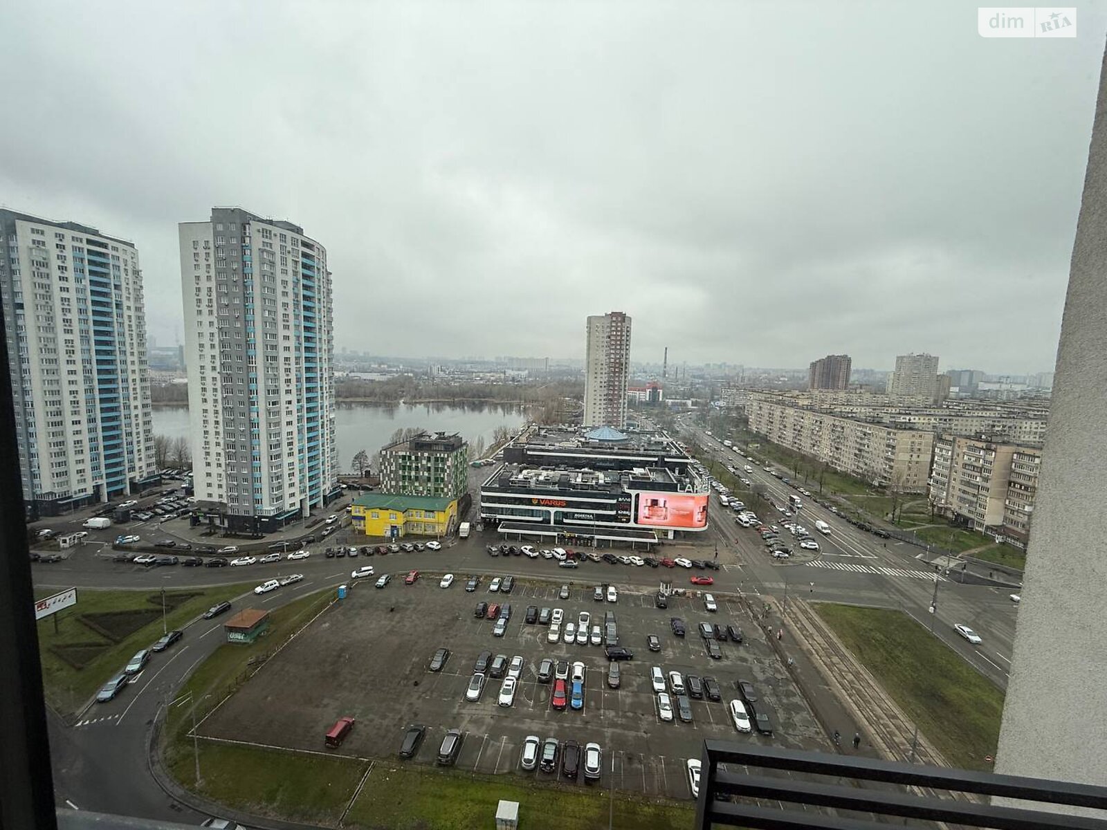 Продаж трикімнатної квартири в Києві, на вул. Героїв полку АЗОВ 6А, фото 1 Продаж трикімнатної квартири в Києві, на вул. Героїв полку АЗОВ 6А, фото 1