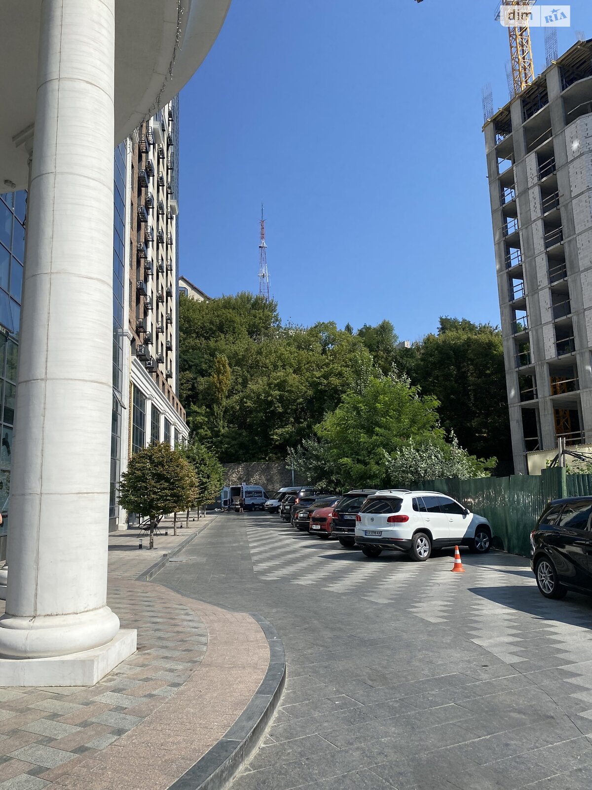 Продажа трехкомнатной квартиры в Киеве, на ул. Глубочицкая 73, район Шевченковский фото 1 Продажа трехкомнатной квартиры в Киеве, на ул. Глубочицкая 73, район Шевченковский фото 1