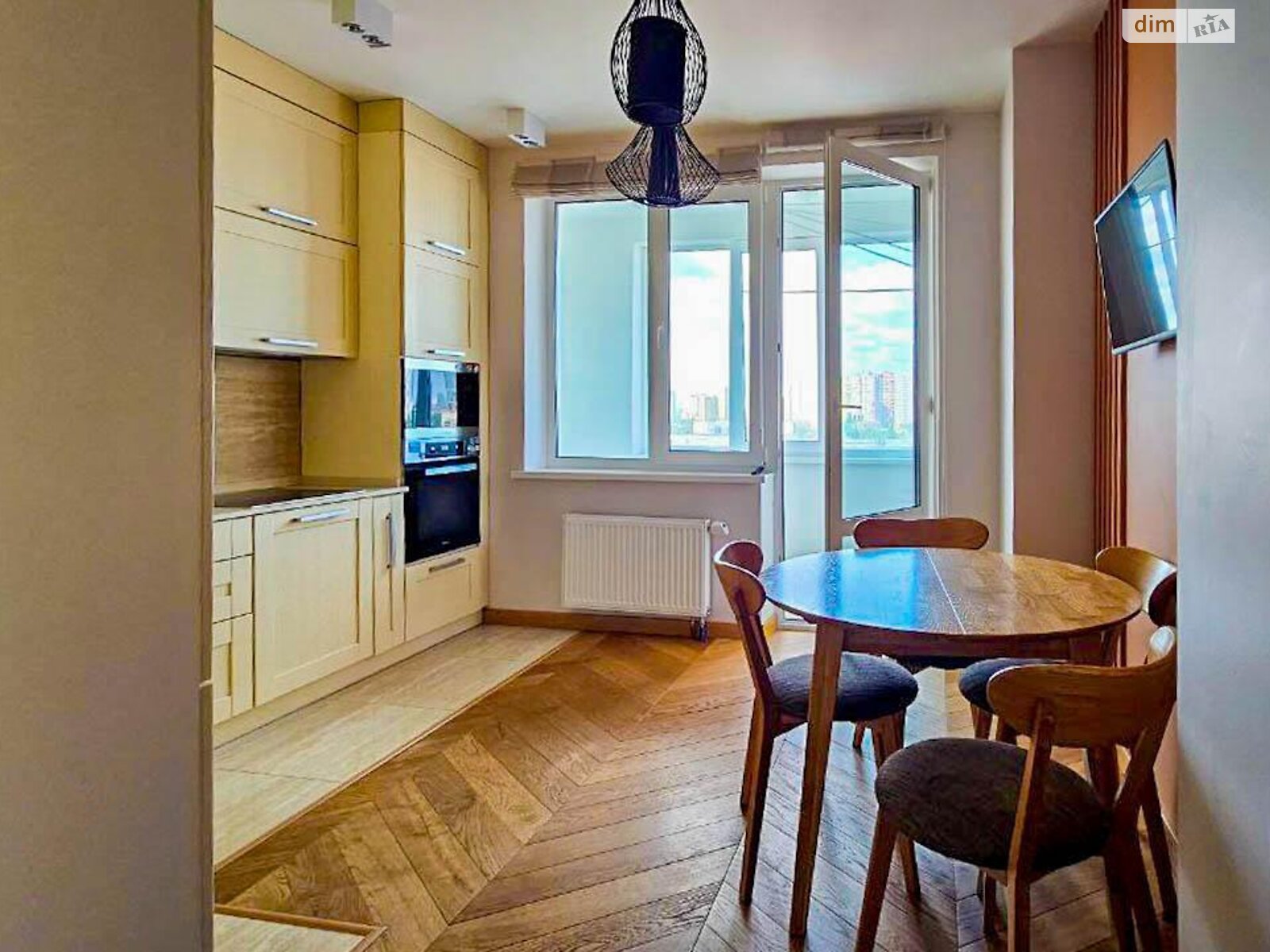 Продажа трехкомнатной квартиры в Киеве, на просп. Голосеевский, район Голосеев фото 1 Продажа трехкомнатной квартиры в Киеве, на просп. Голосеевский, район Голосеев фото 1