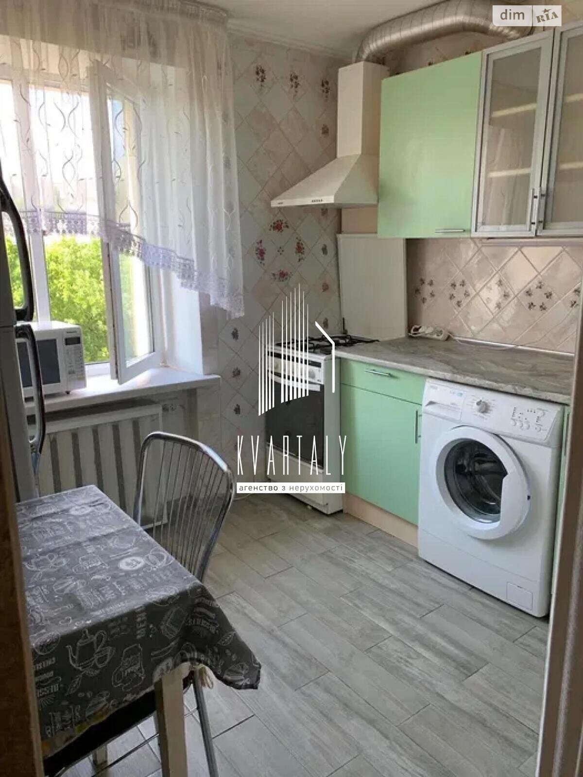 Продаж двокімнатної квартири в Києві, на просп. Голосіївський 108/3, район Голосіїв фото 1 Продаж двокімнатної квартири в Києві, на просп. Голосіївський 108/3, район Голосіїв фото 1